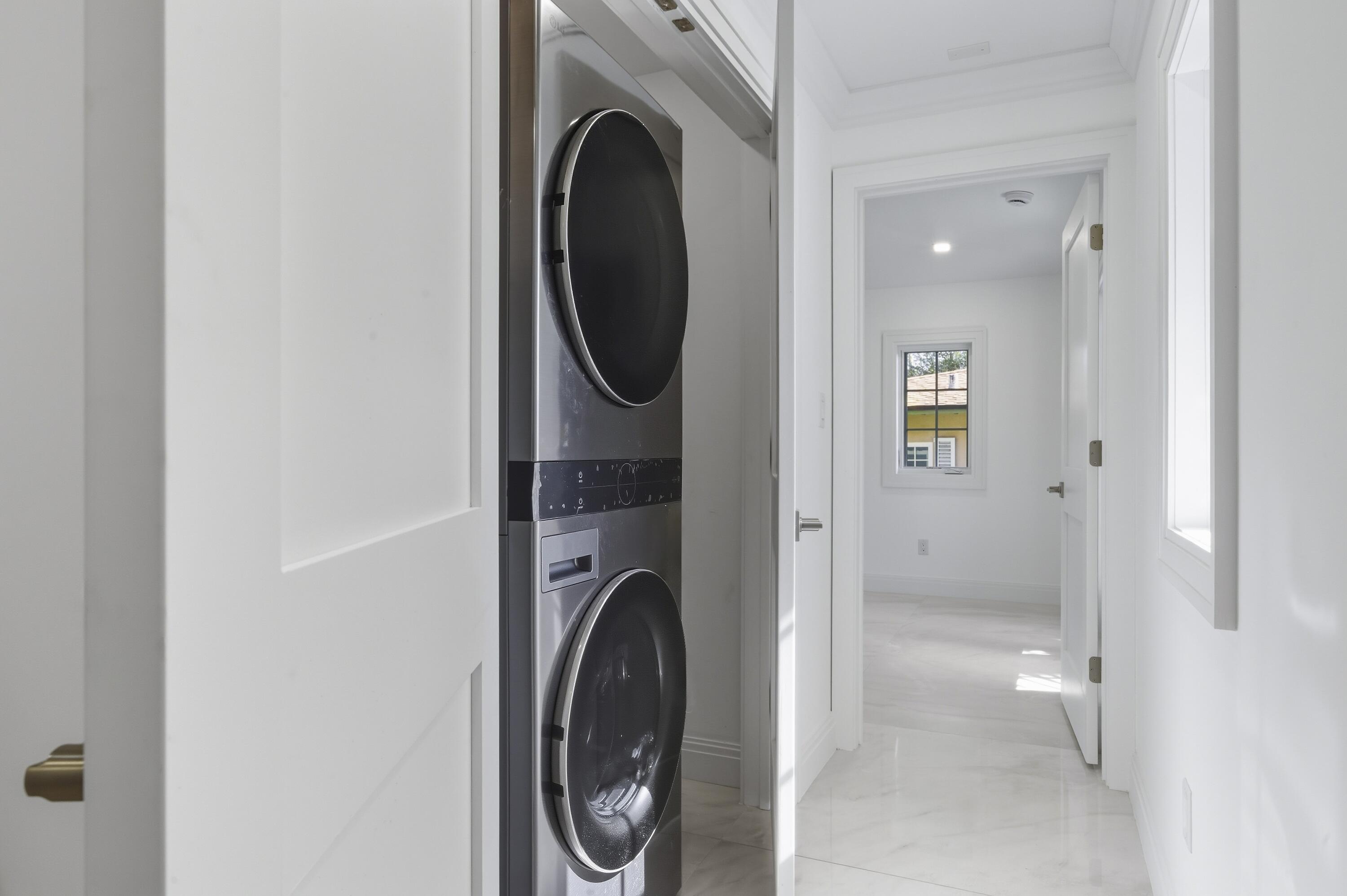 259 Oleander Palm Beach, FL 33480