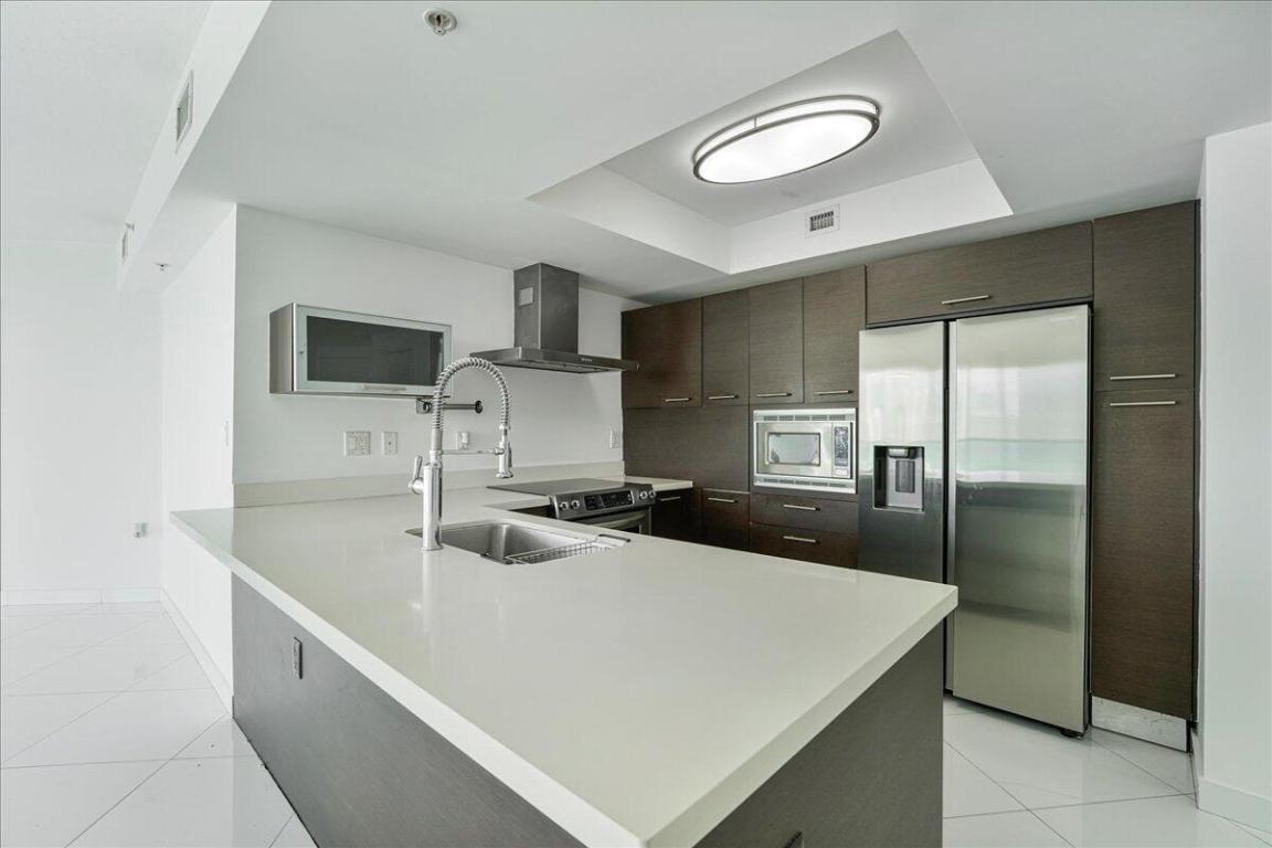 image St Tropez Sunny Isles2