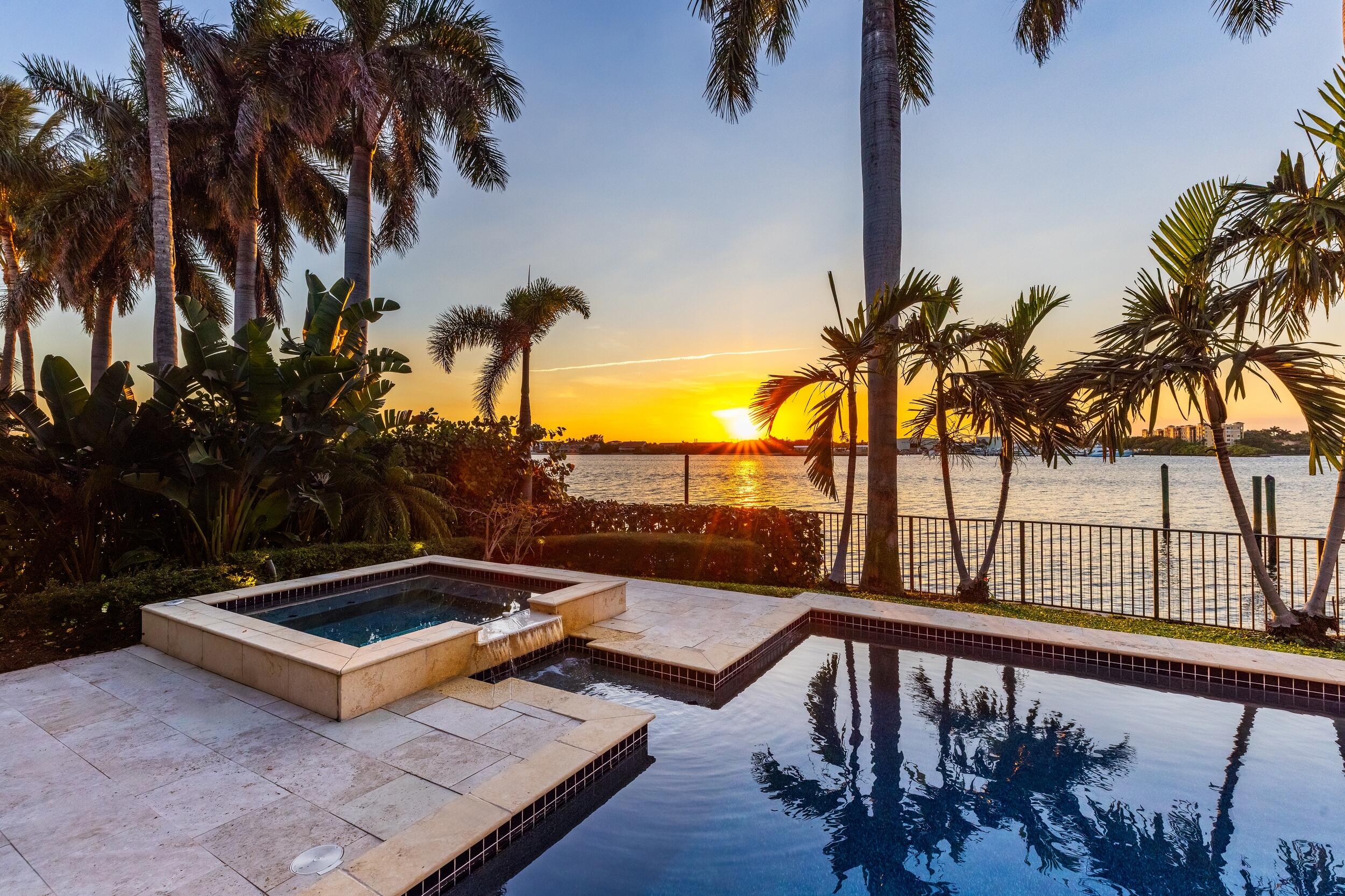 1675 Lands End Manalapan, FL 33462