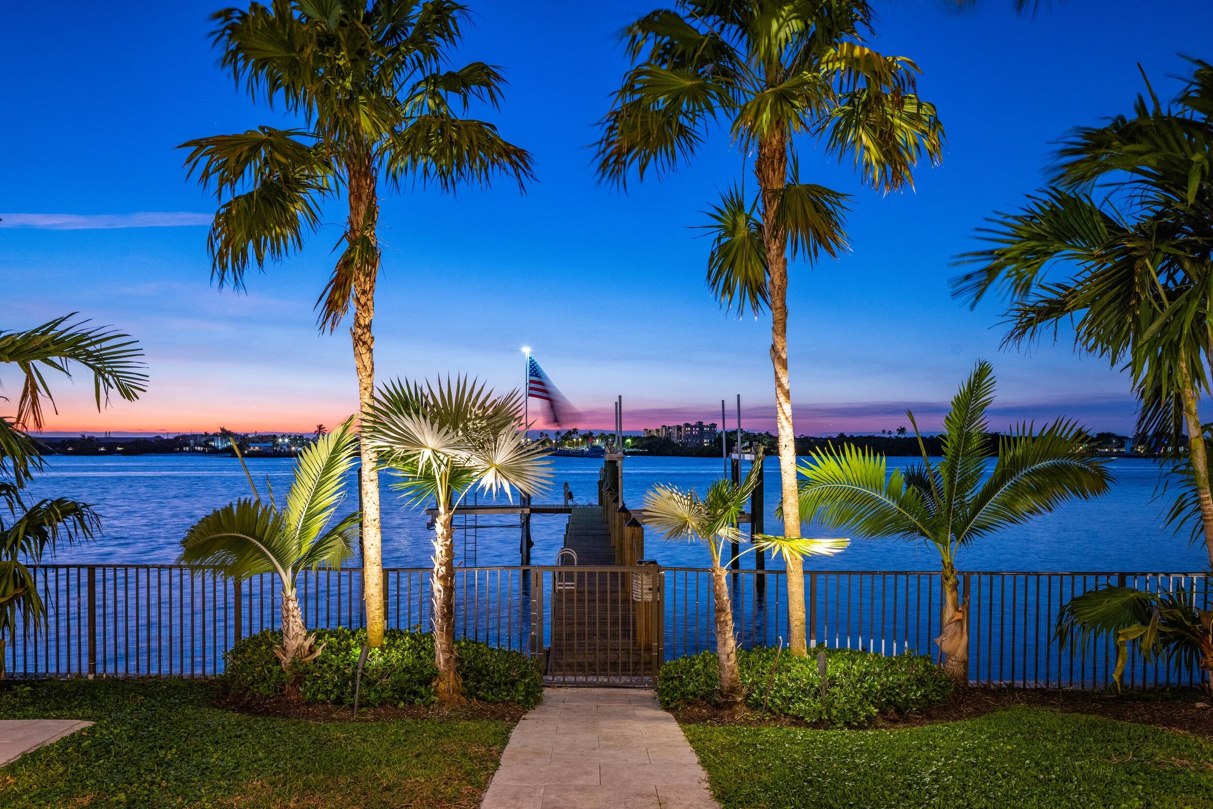 1675 Lands End Manalapan, FL 33462