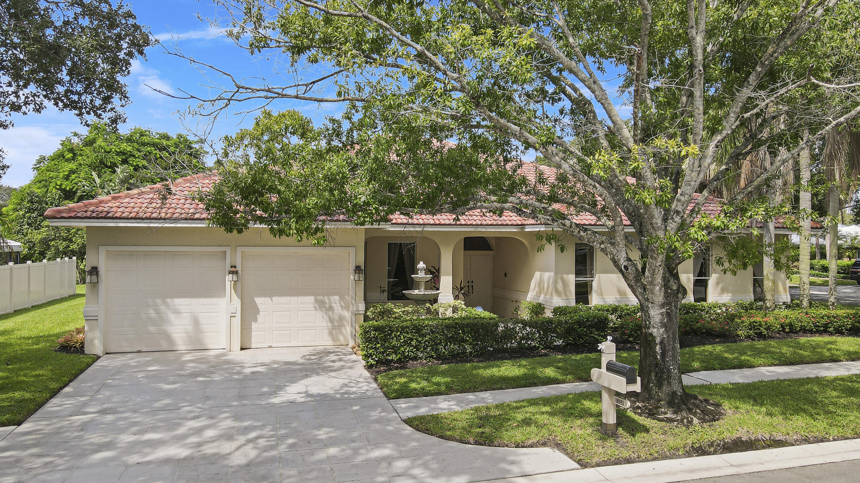 18951 Painted Leaf Jupiter, FL 33458