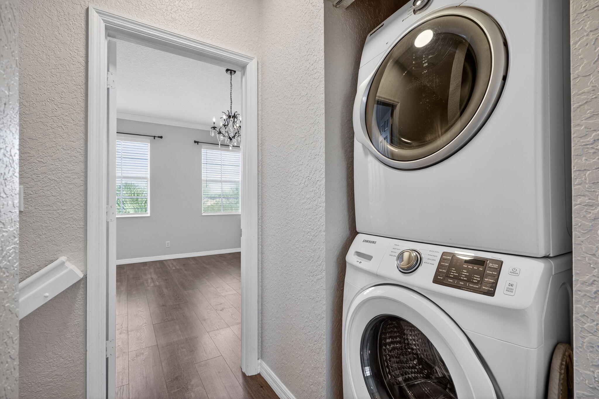 273 E Bay Cedar Jupiter, FL 33458