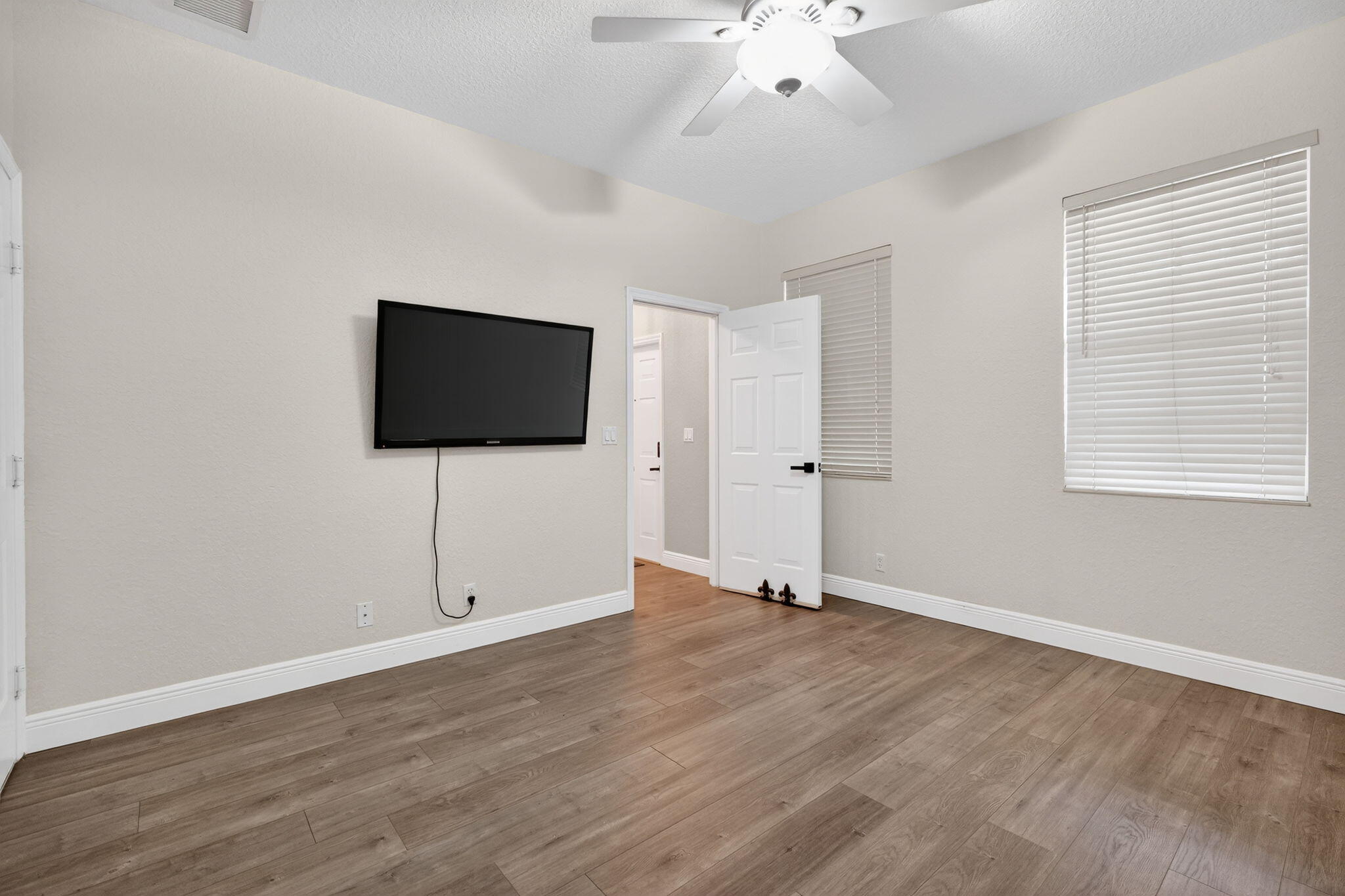 273 E Bay Cedar Jupiter, FL 33458