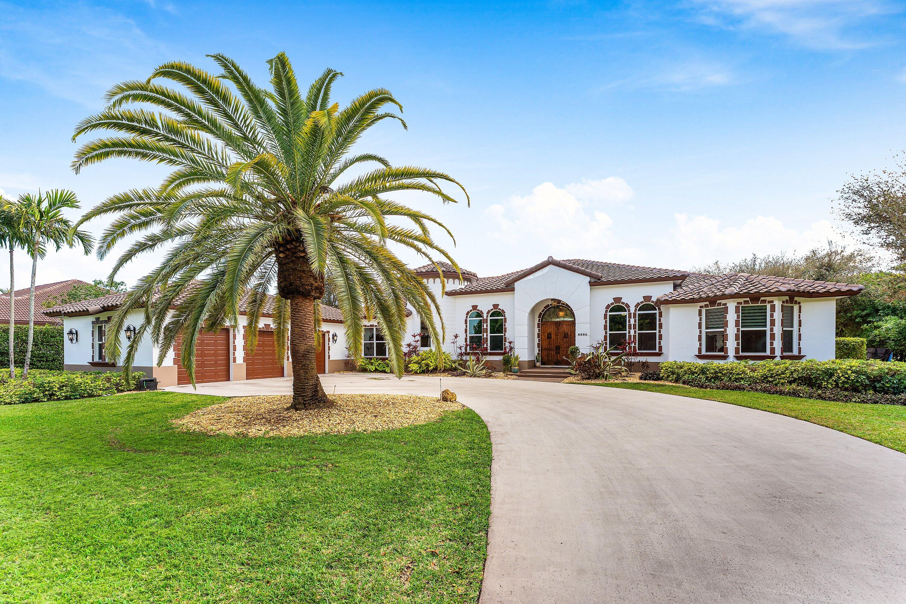 8880 S Kendale Lake Worth, FL 33467