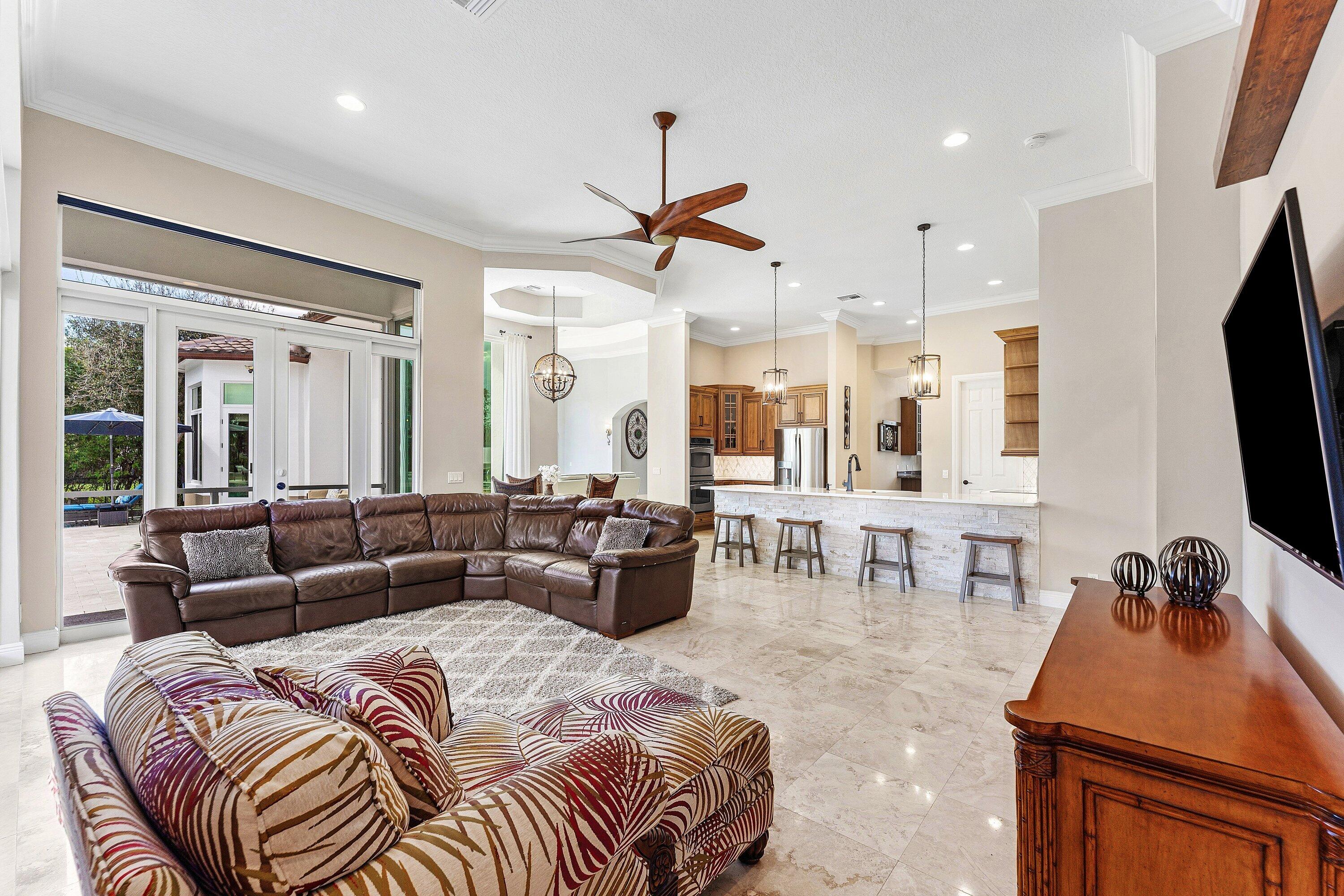 8880 S Kendale Lake Worth, FL 33467