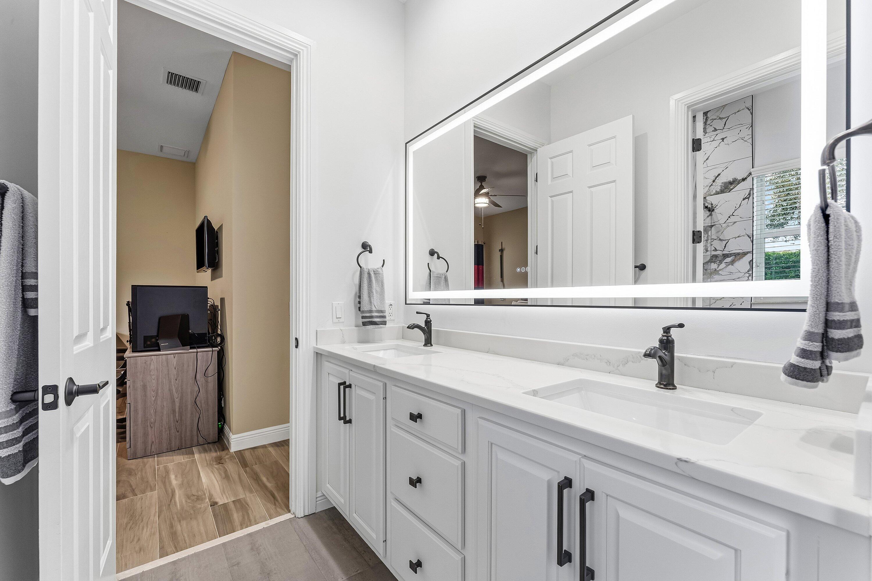 8880 S Kendale Lake Worth, FL 33467