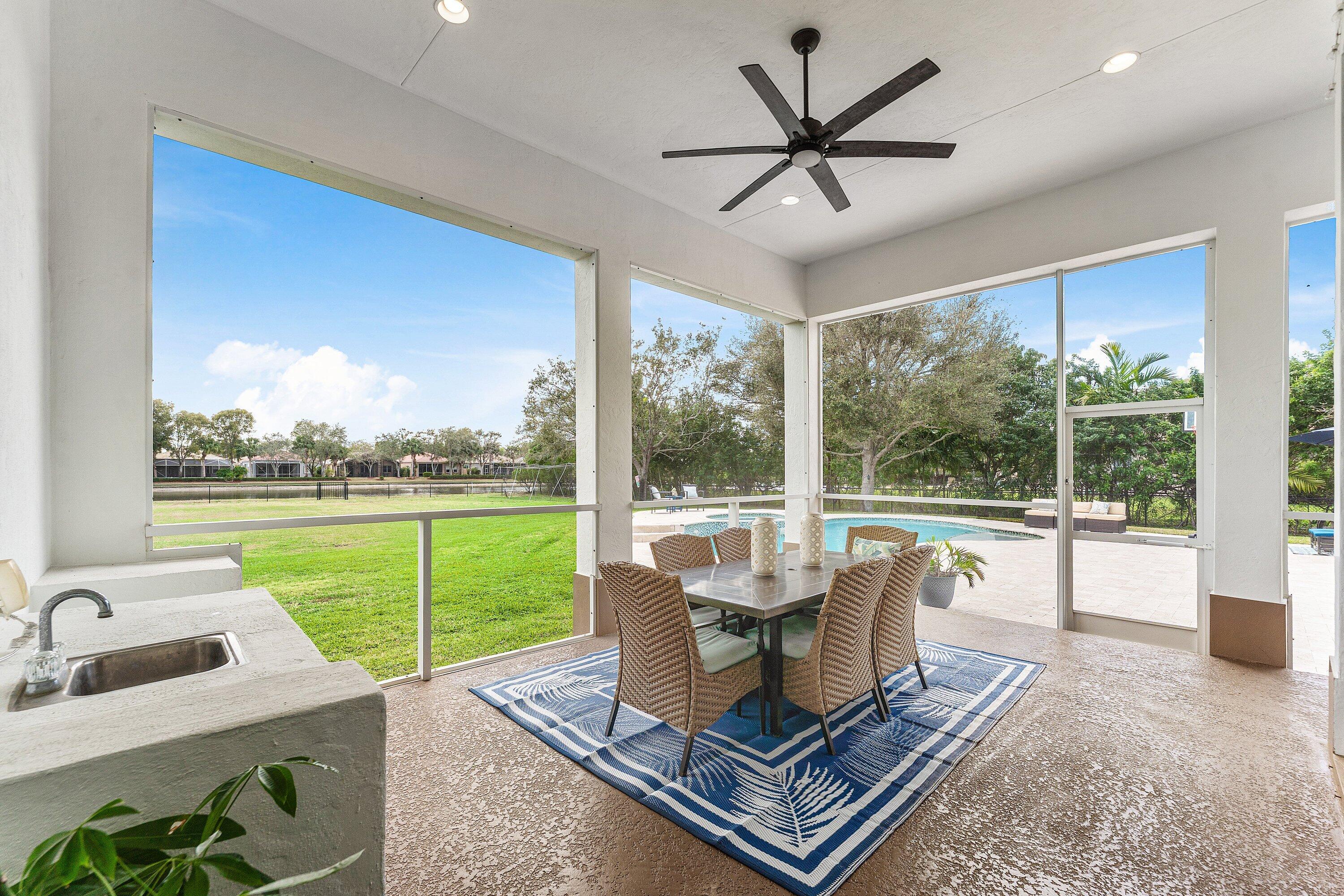 8880 S Kendale Lake Worth, FL 33467