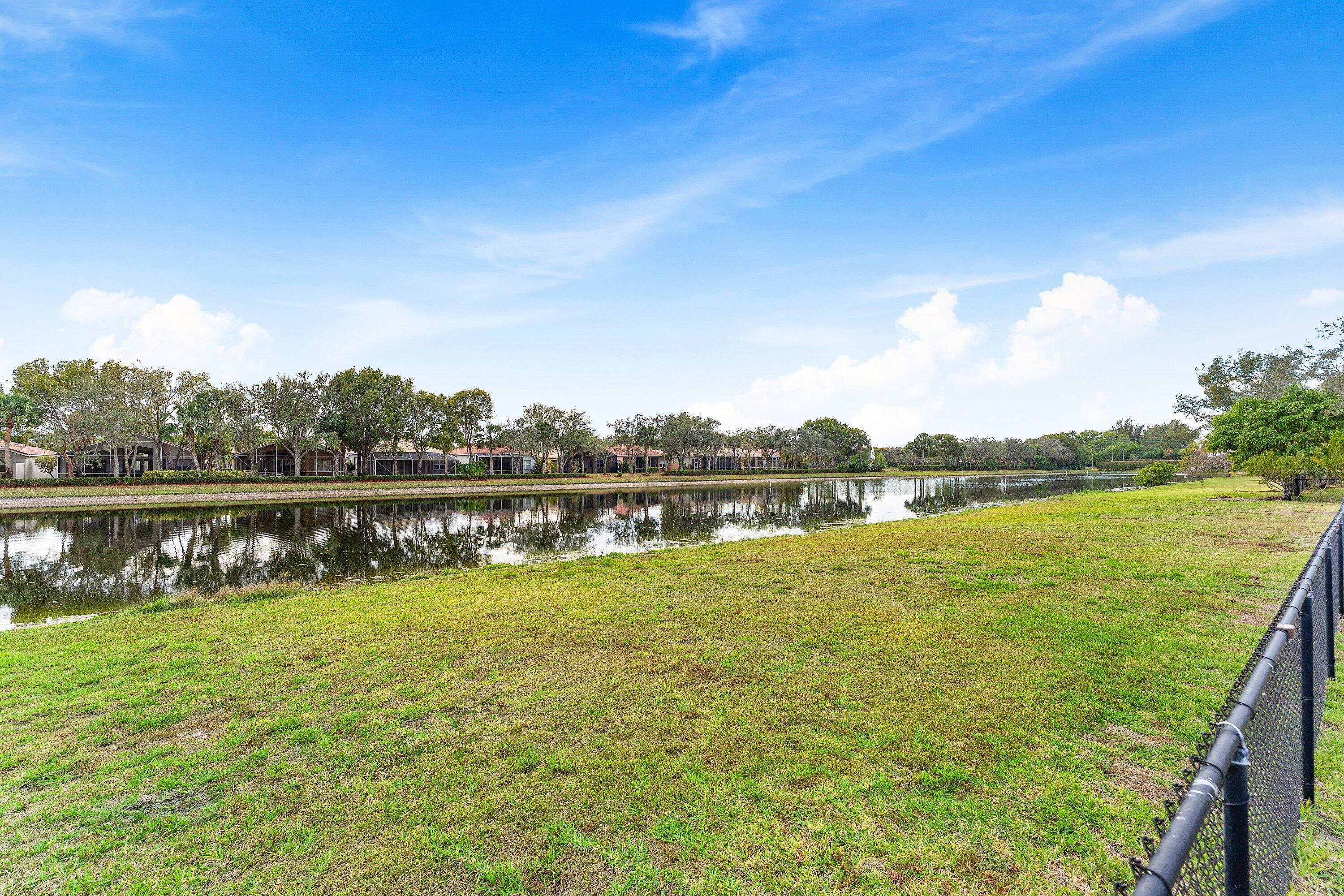 8880 S Kendale Lake Worth, FL 33467