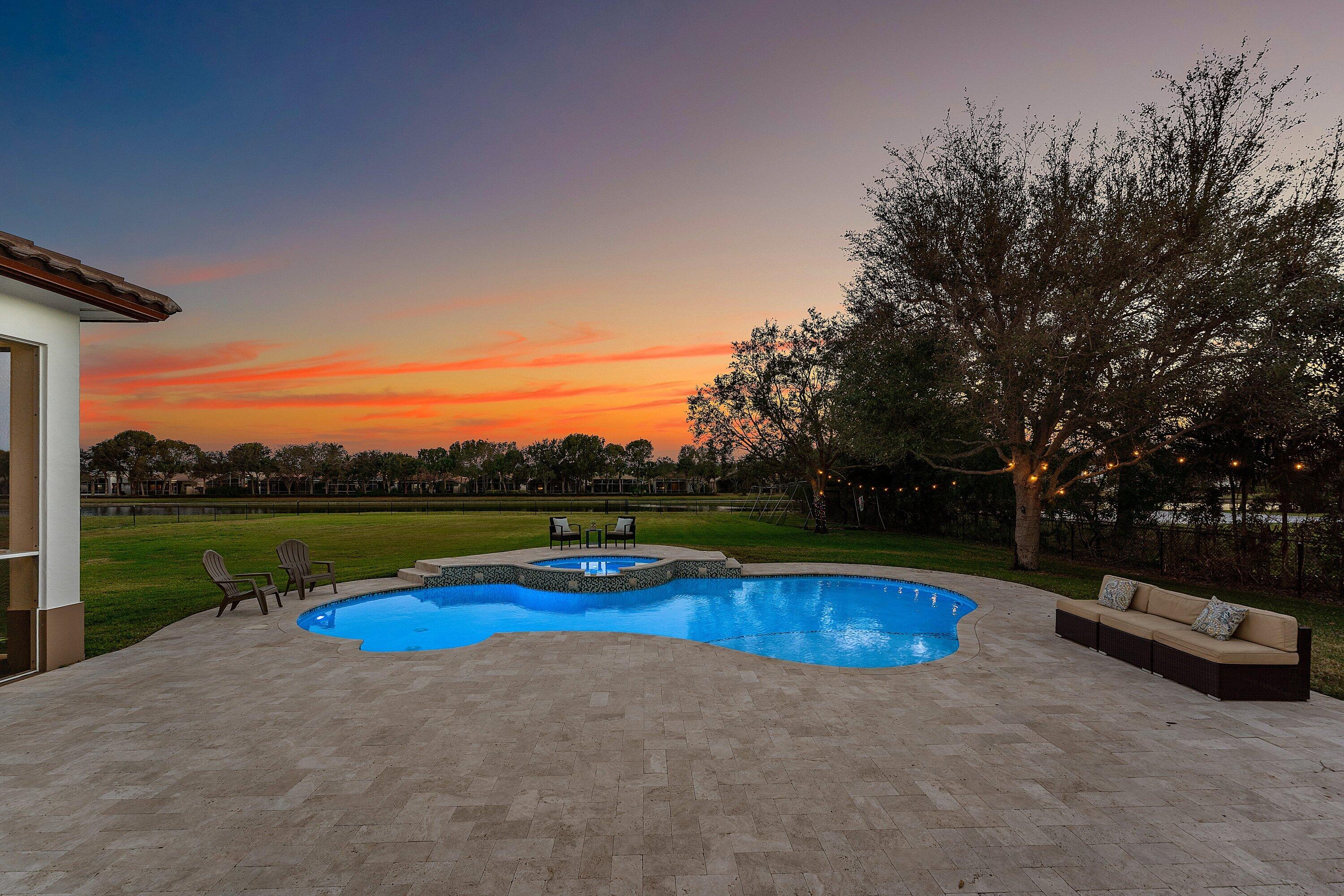 8880 S Kendale Lake Worth, FL 33467