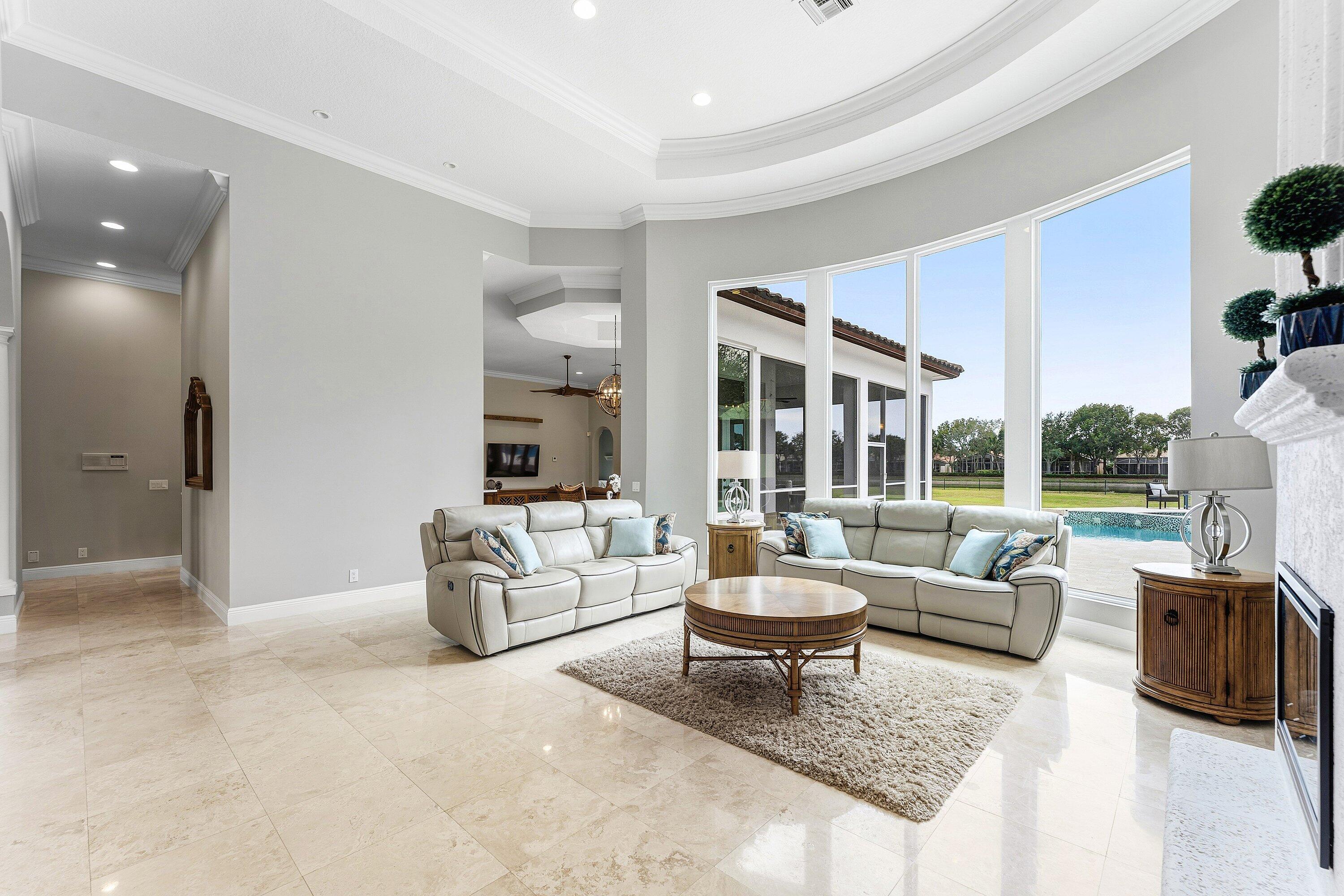 8880 S Kendale Lake Worth, FL 33467