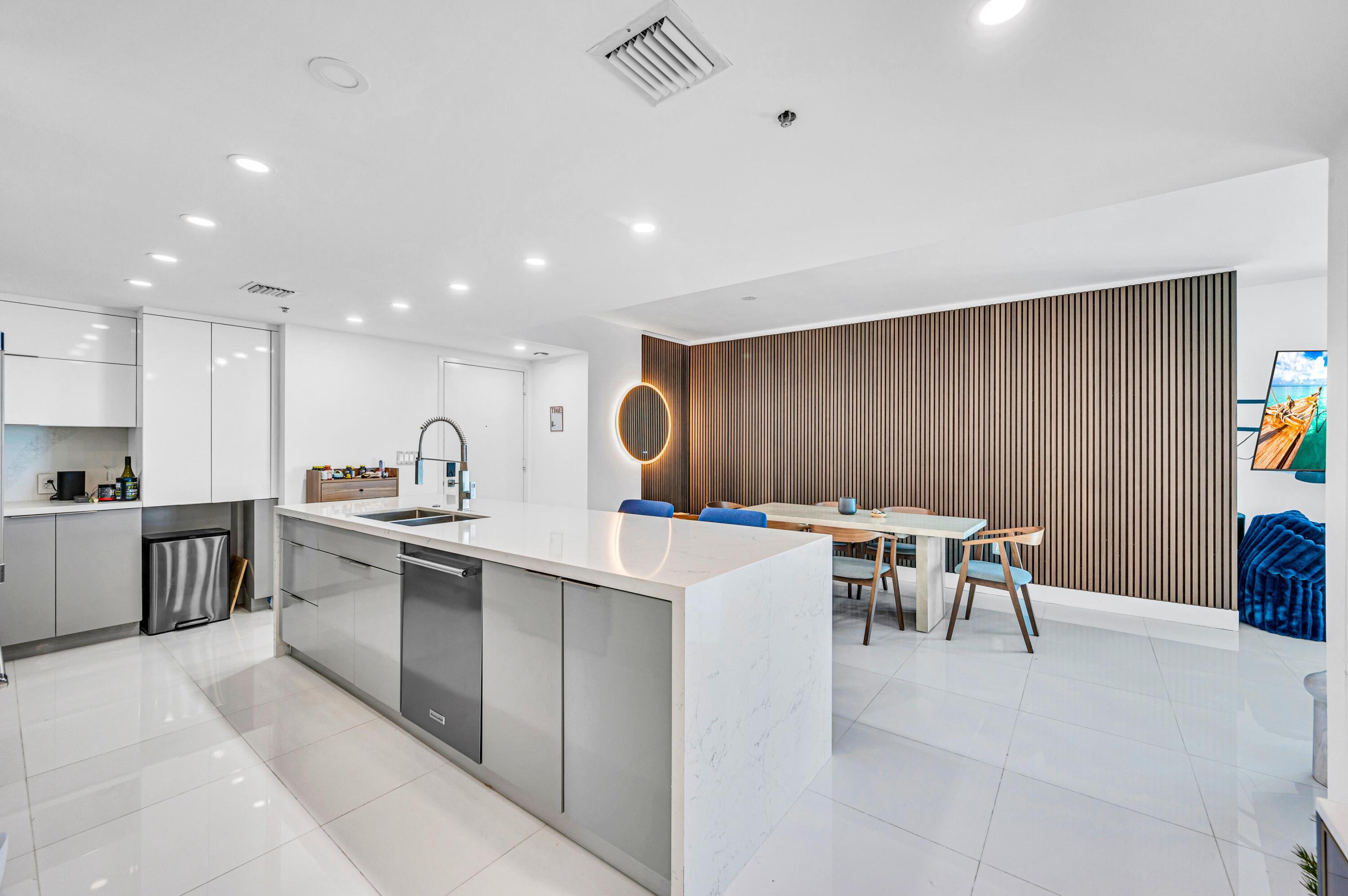 image Onyx on the Bay10