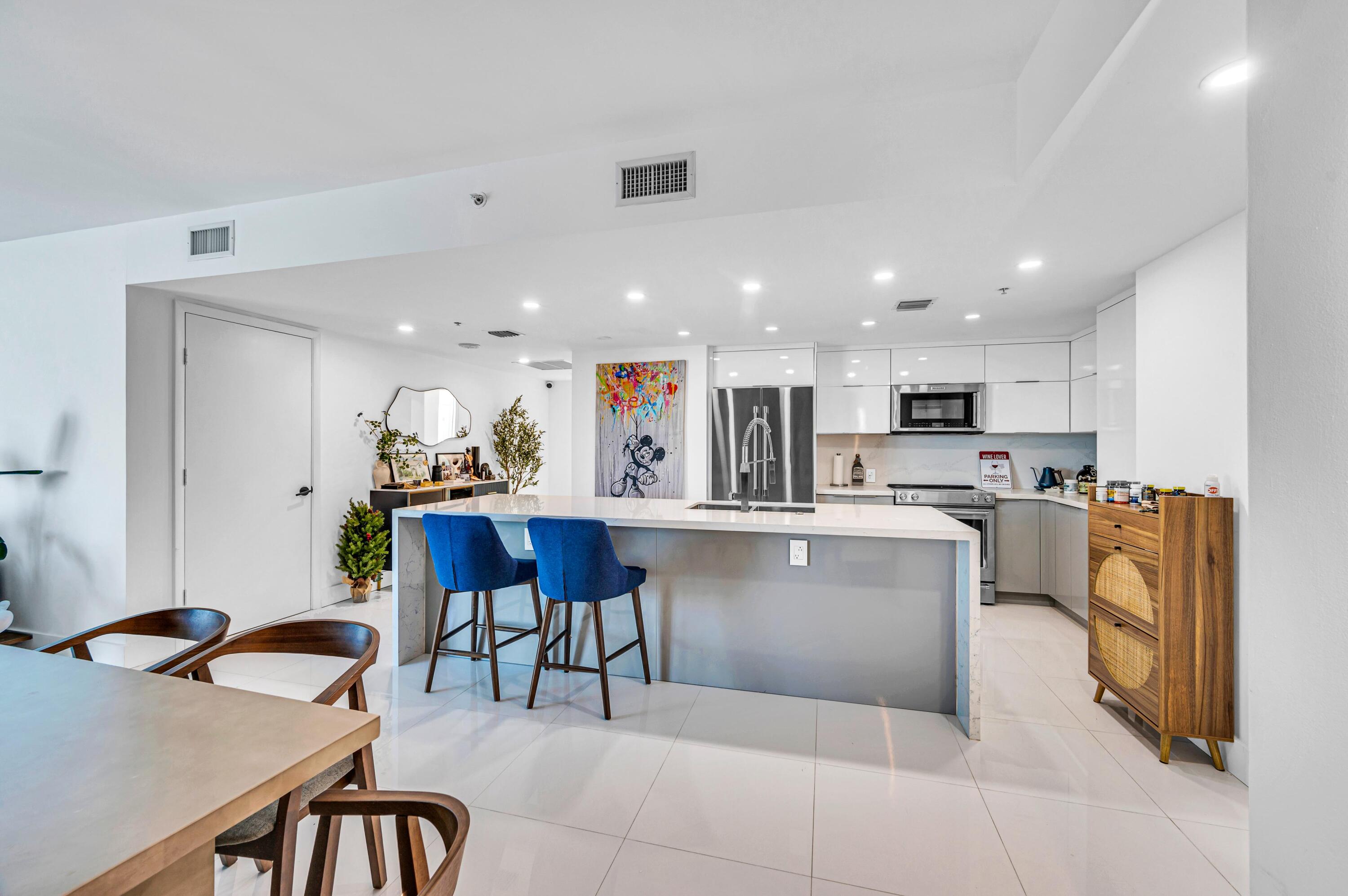 image Onyx on the Bay13