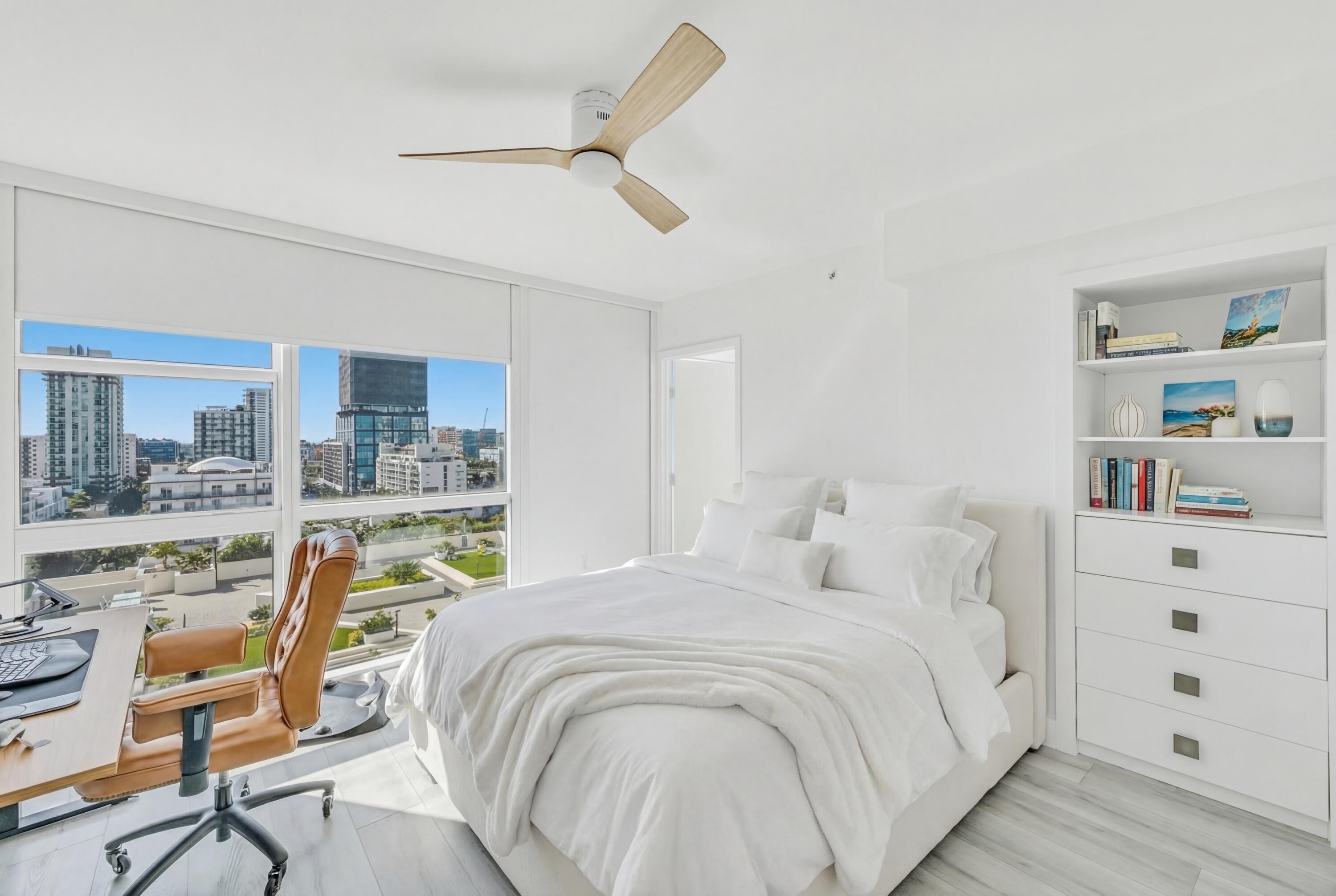 image Onyx on the Bay22