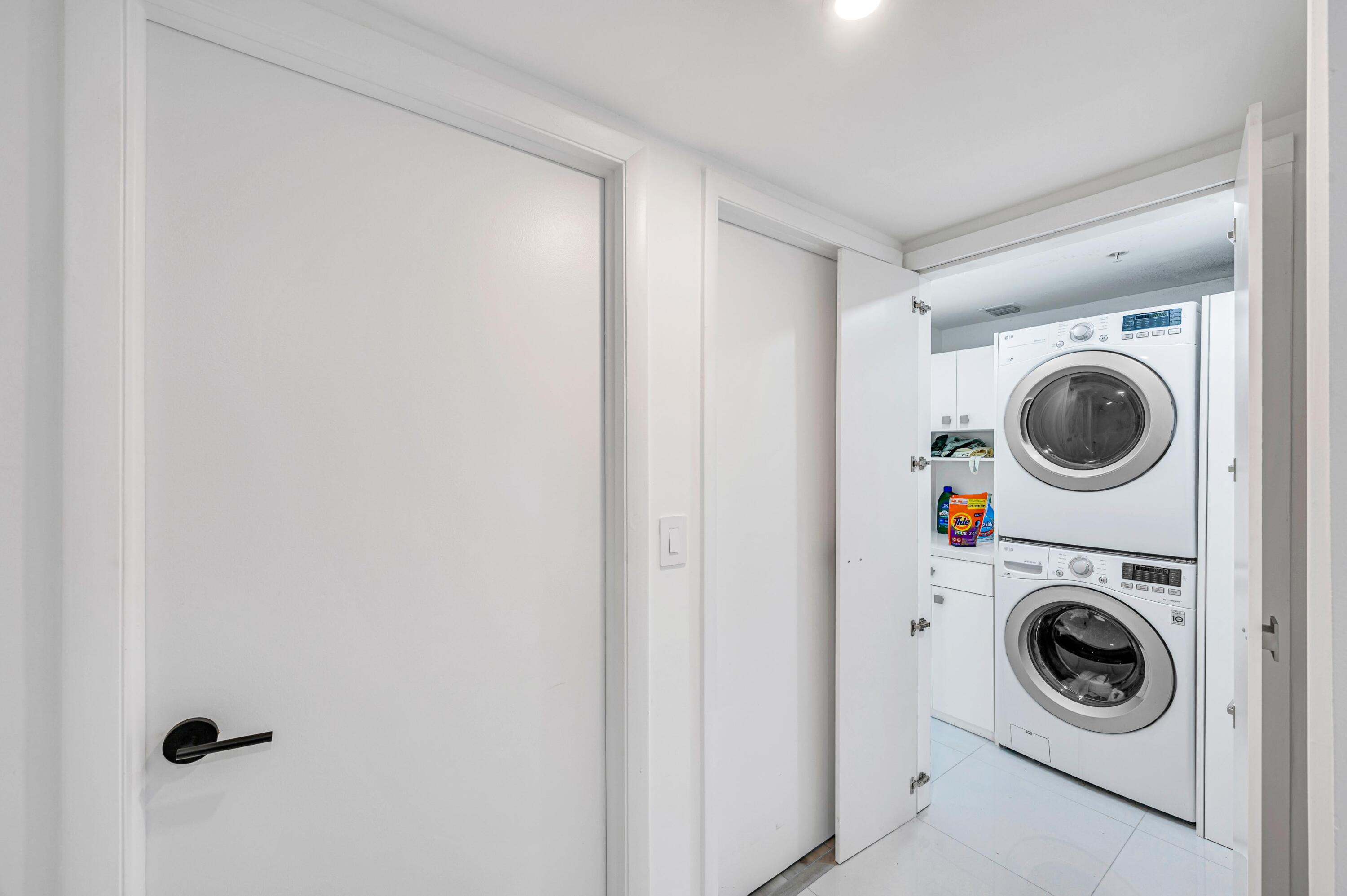 image Onyx on the Bay24