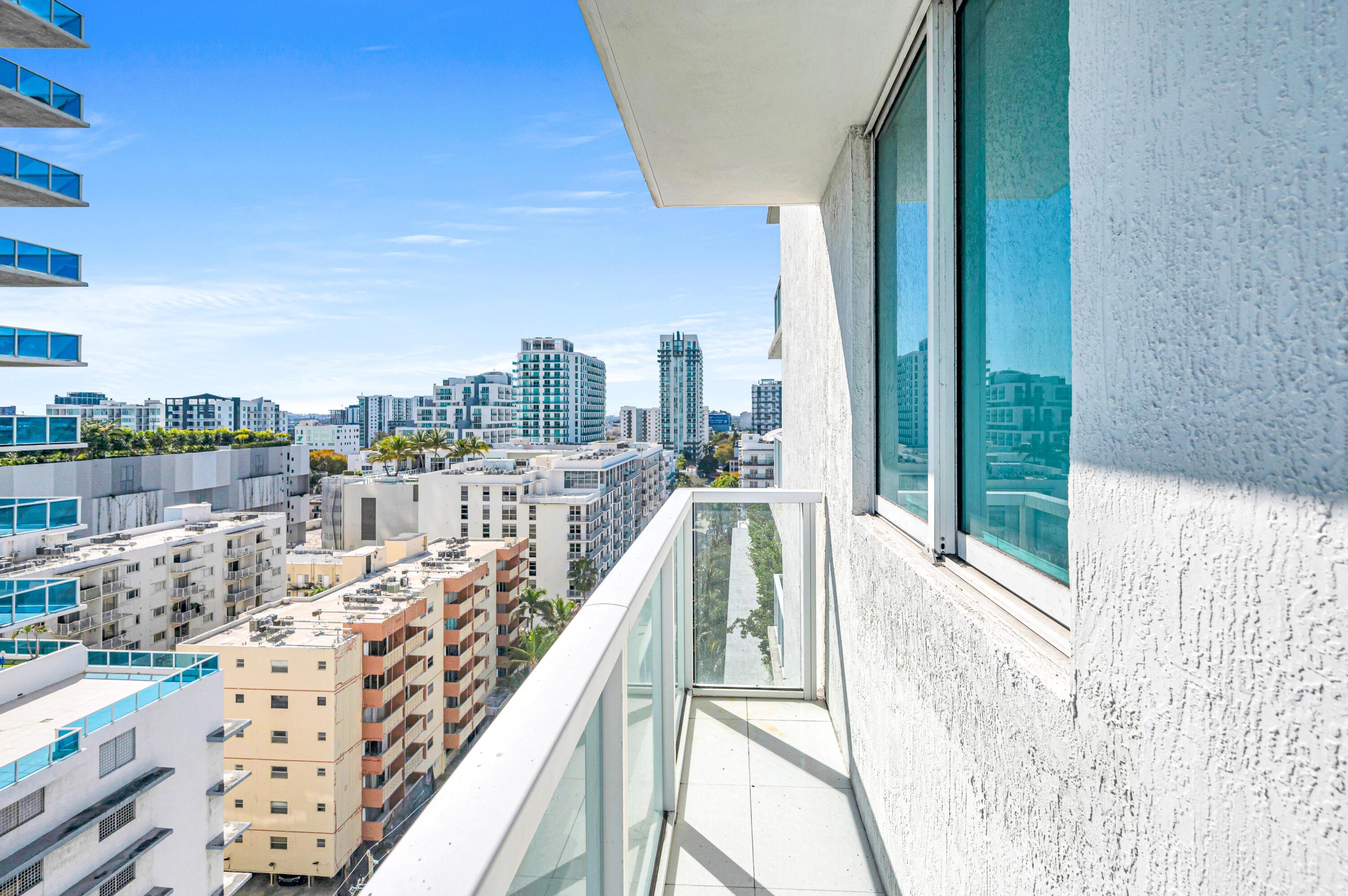 image Onyx on the Bay29