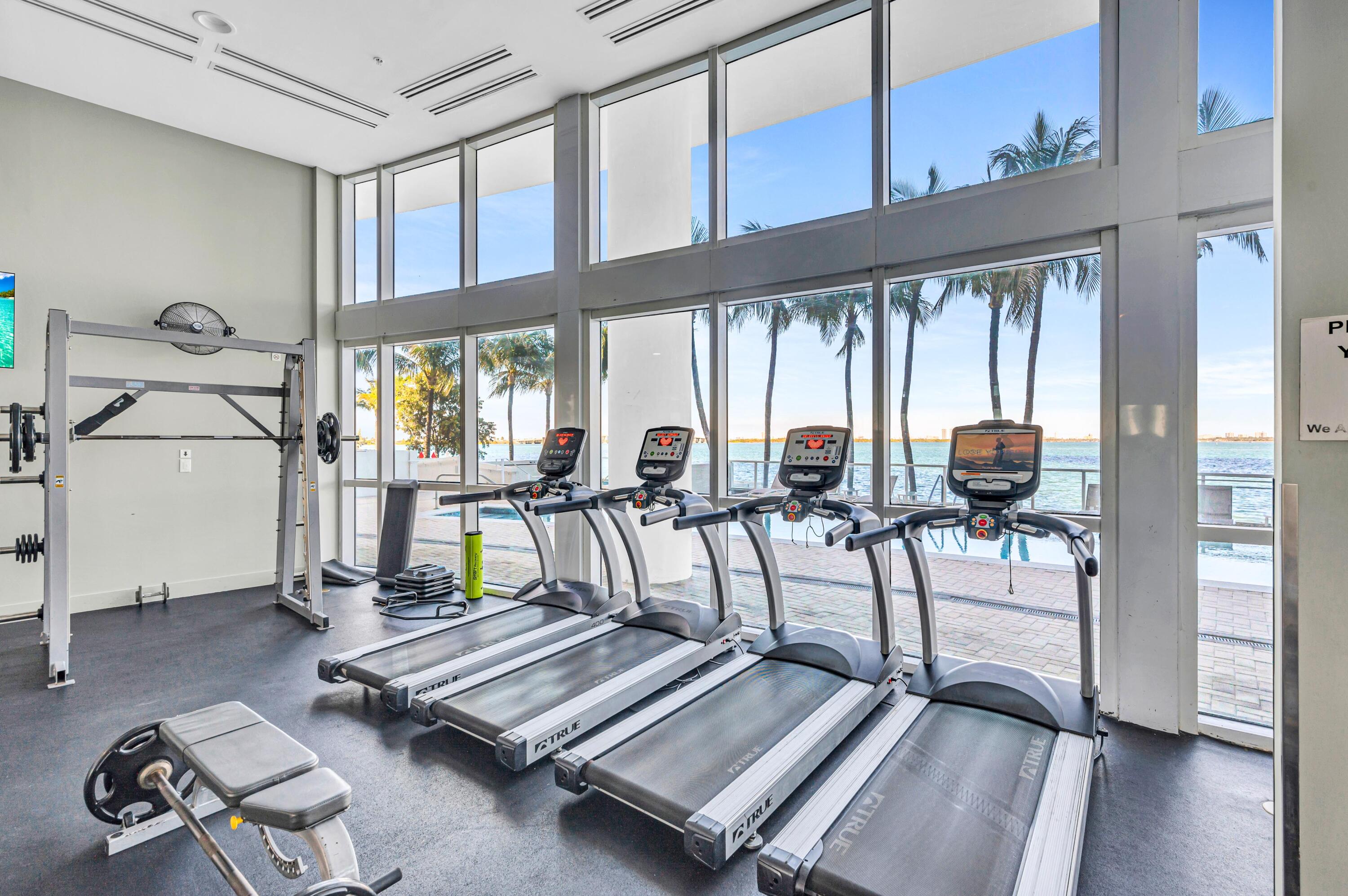 image Onyx on the Bay43