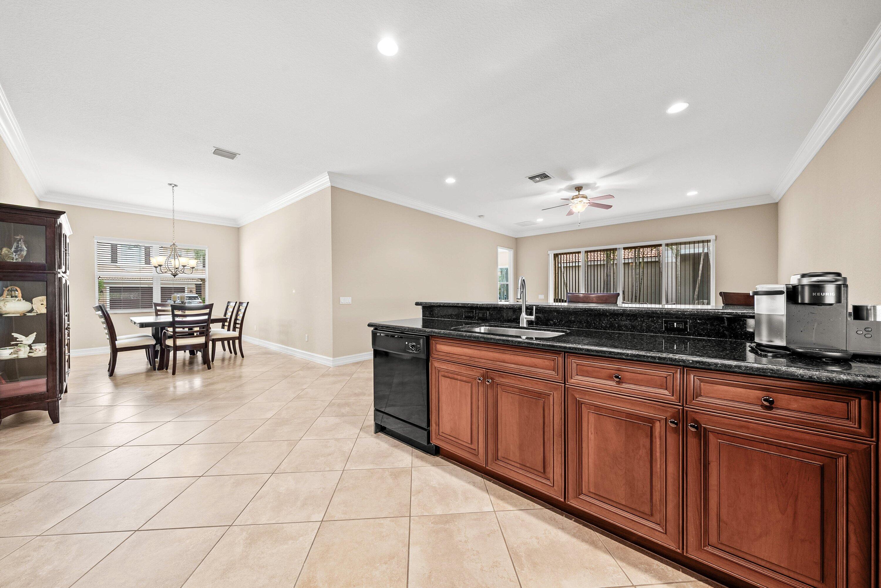 11546 Ponywalk Boynton Beach, FL 33473