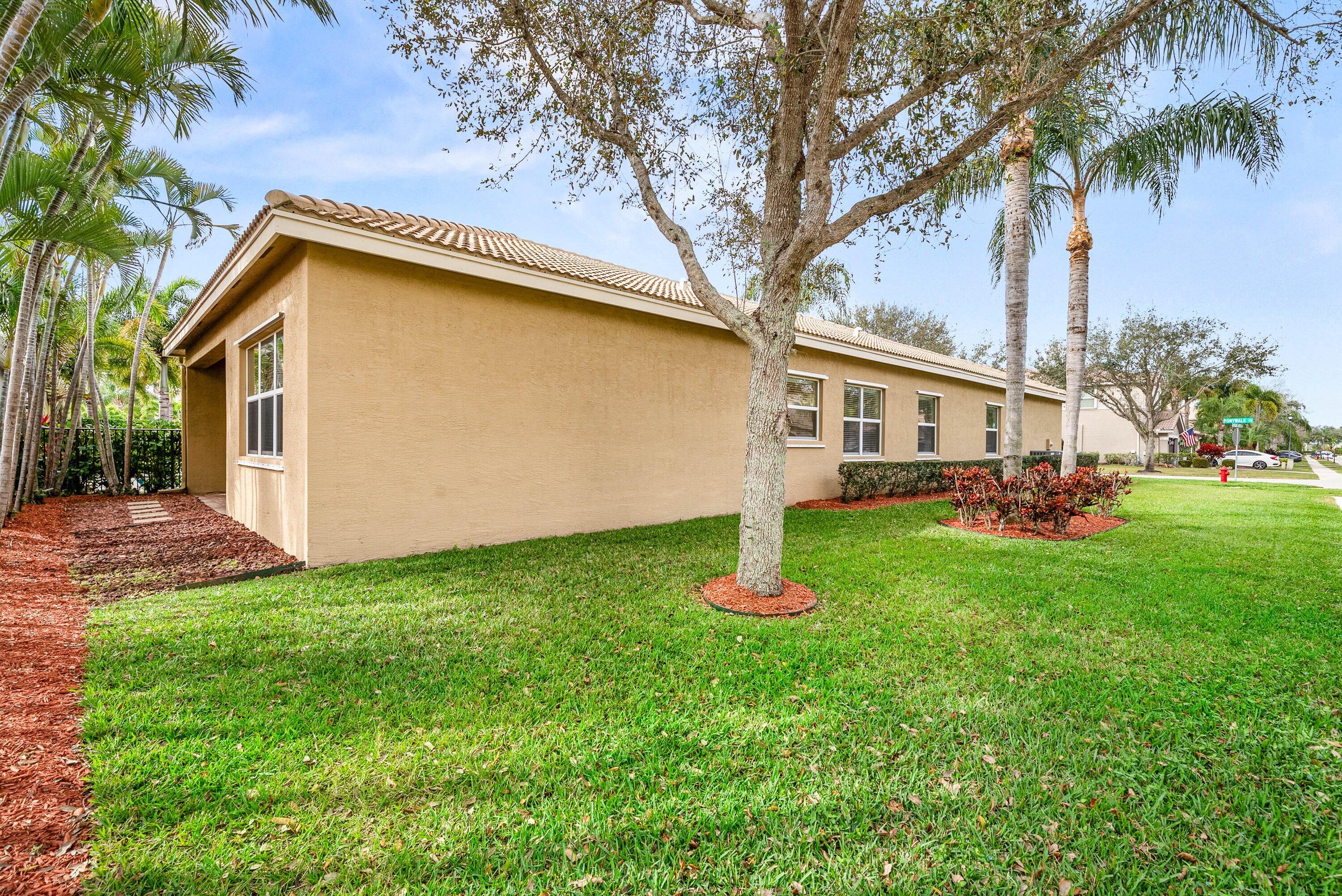 11546 Ponywalk Boynton Beach, FL 33473