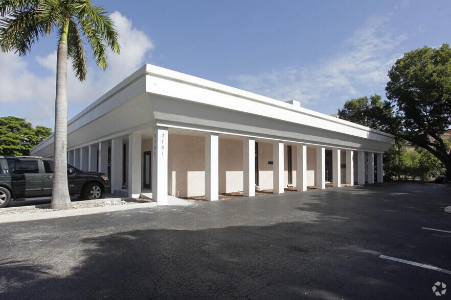 2701 NE 14th St Pompano Beach, FL 33062