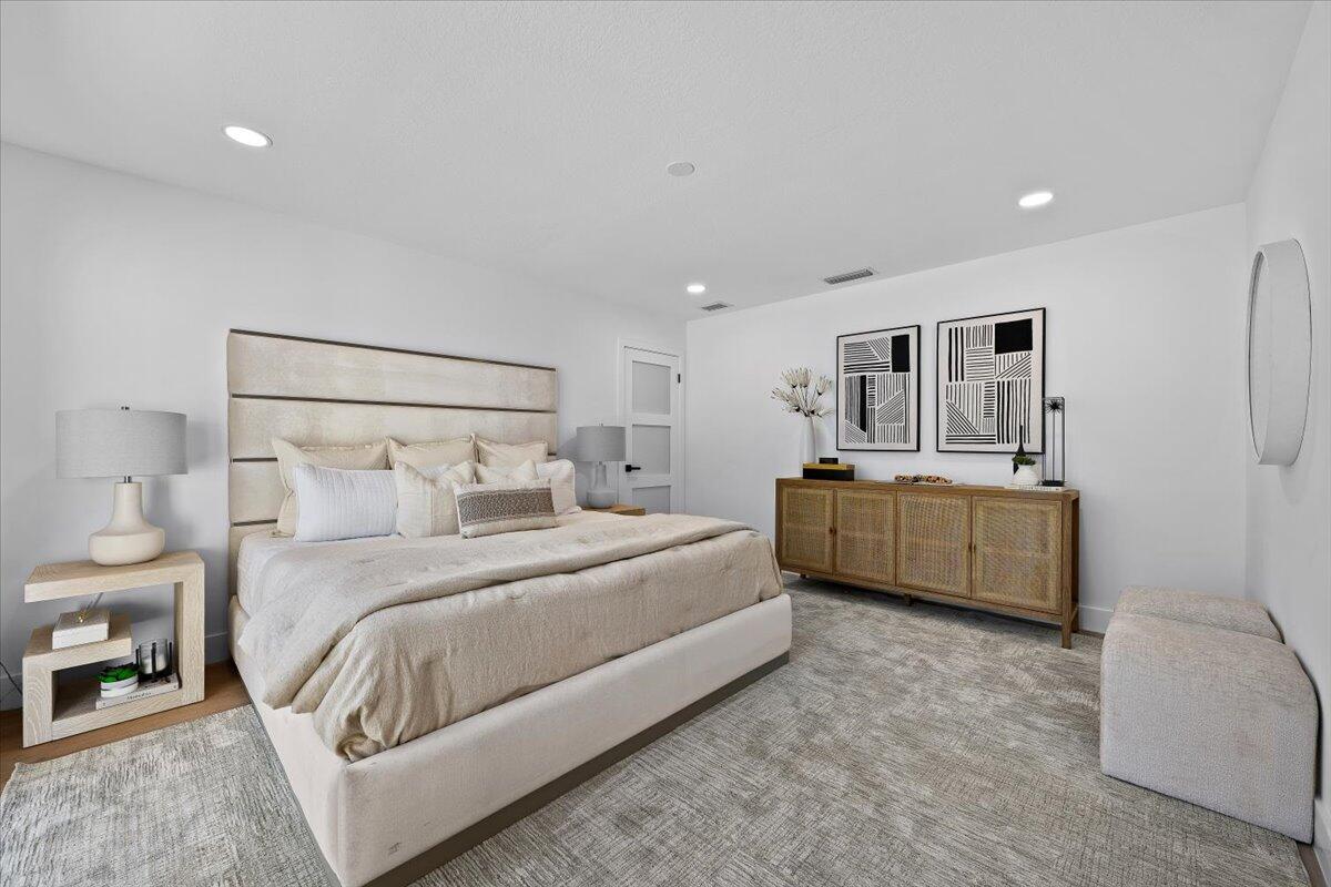 17068 Traverse Jupiter, FL 33477