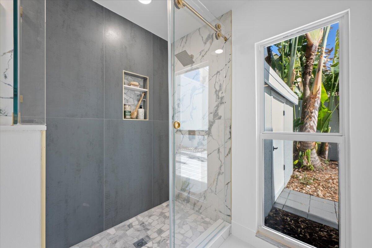 17068 Traverse Jupiter, FL 33477