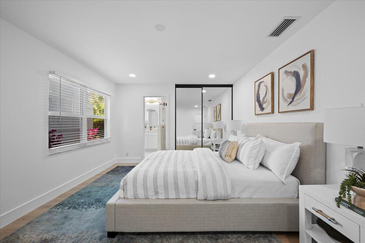 17068 Traverse Jupiter, FL 33477