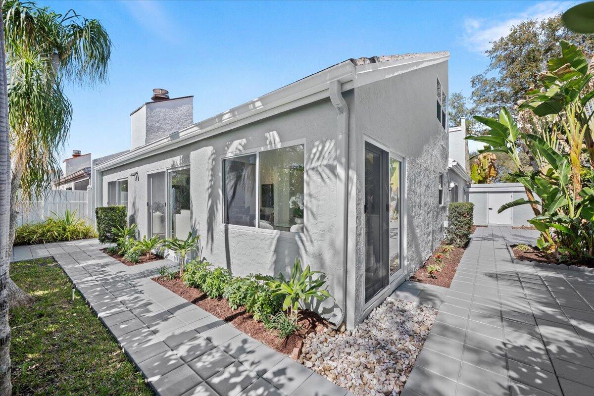 17068 Traverse Jupiter, FL 33477