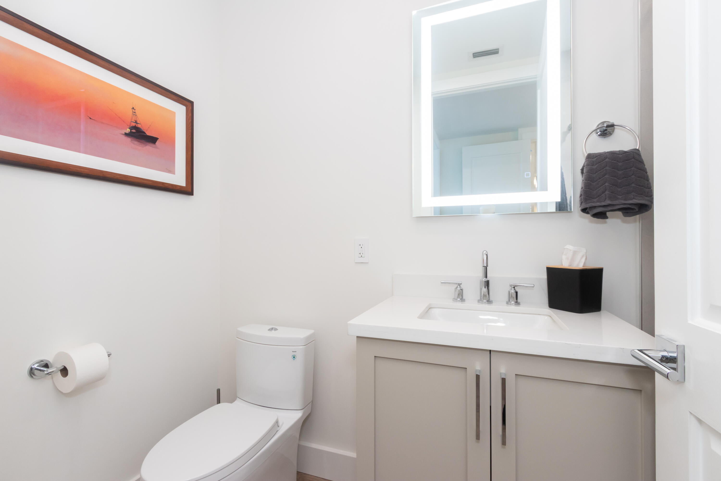 184 Lake #3201 Riviera Beach, FL 33404