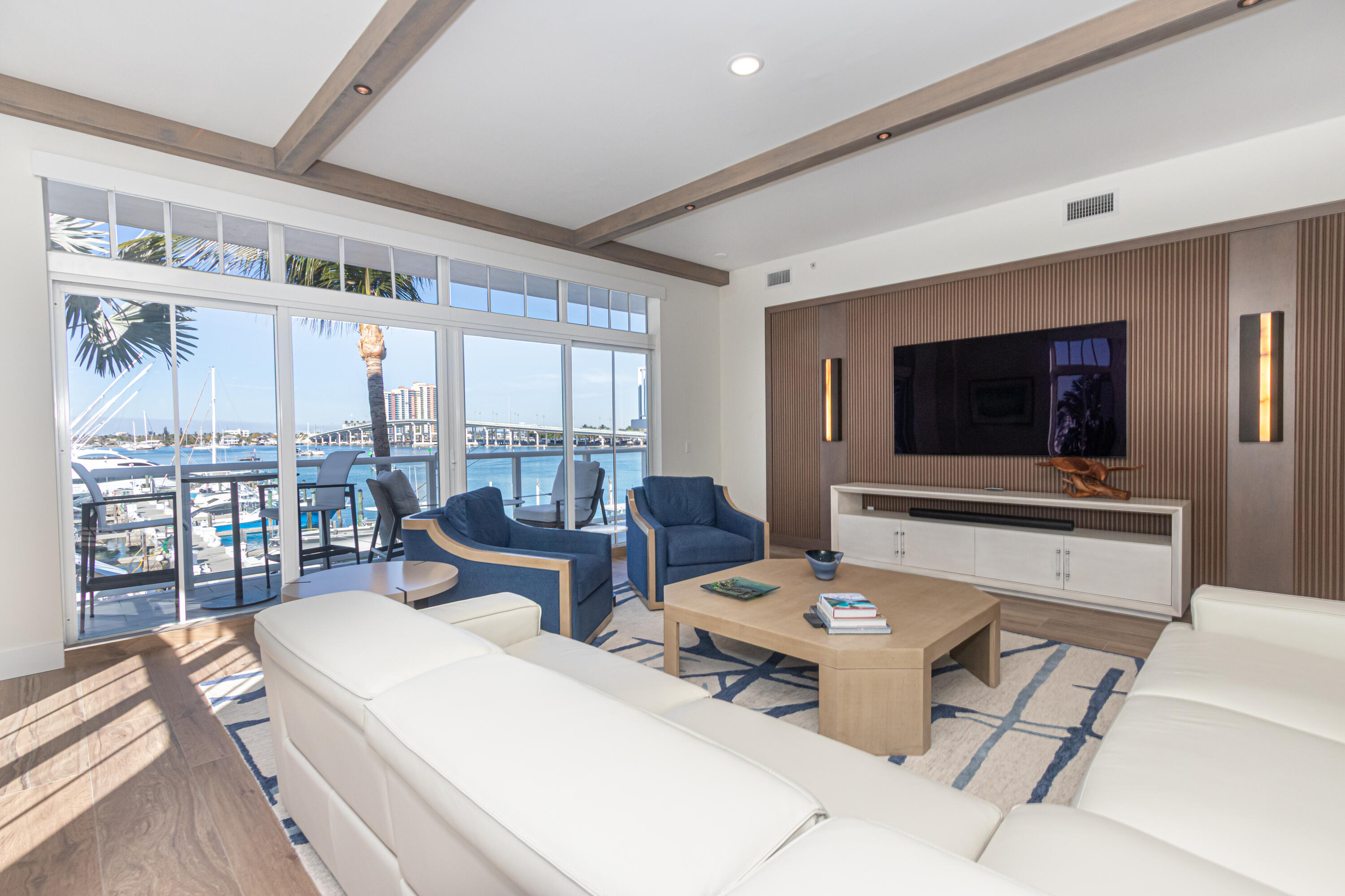 184 Lake #3201 Riviera Beach, FL 33404