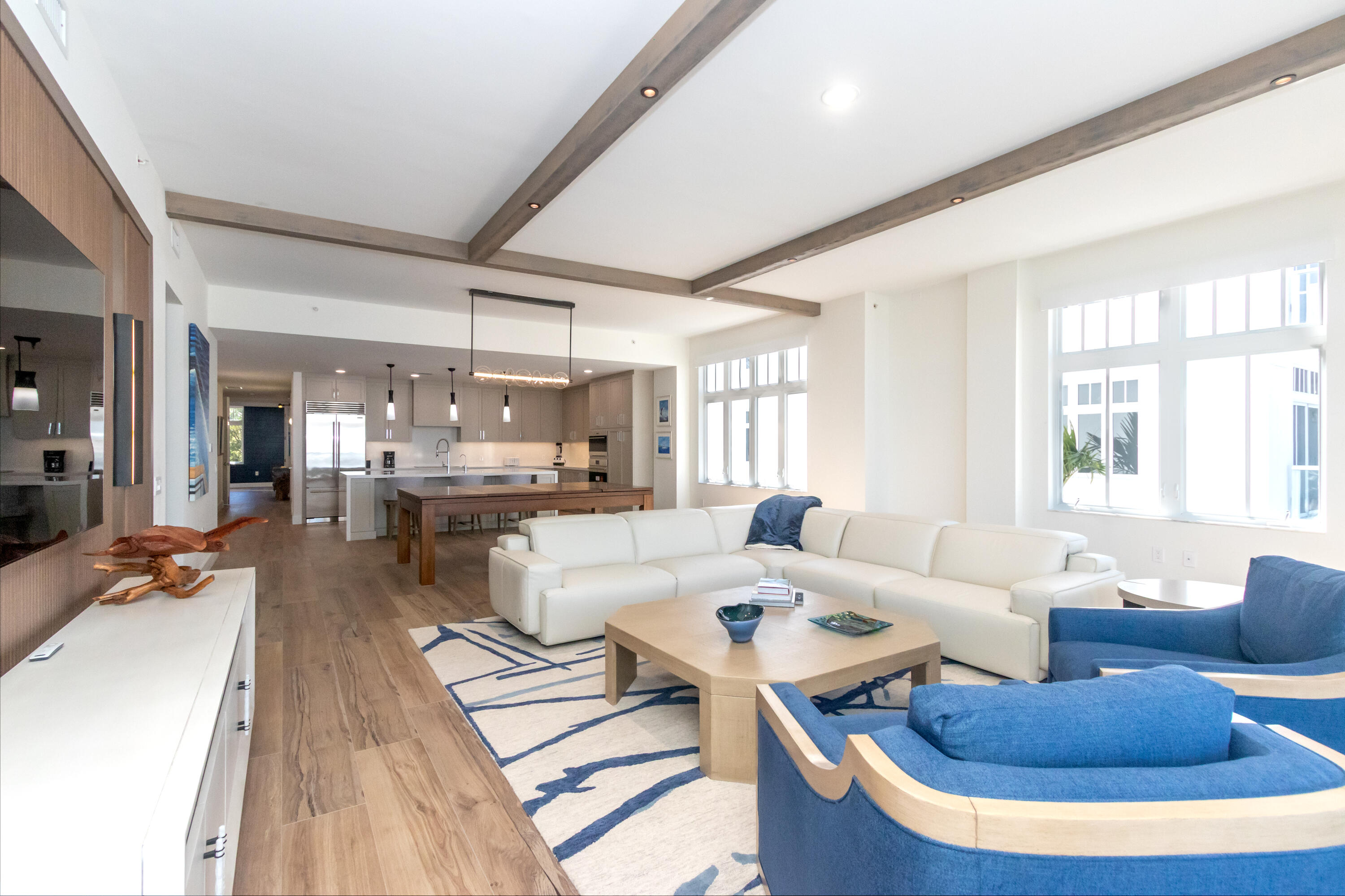 184 Lake #3201 Riviera Beach, FL 33404