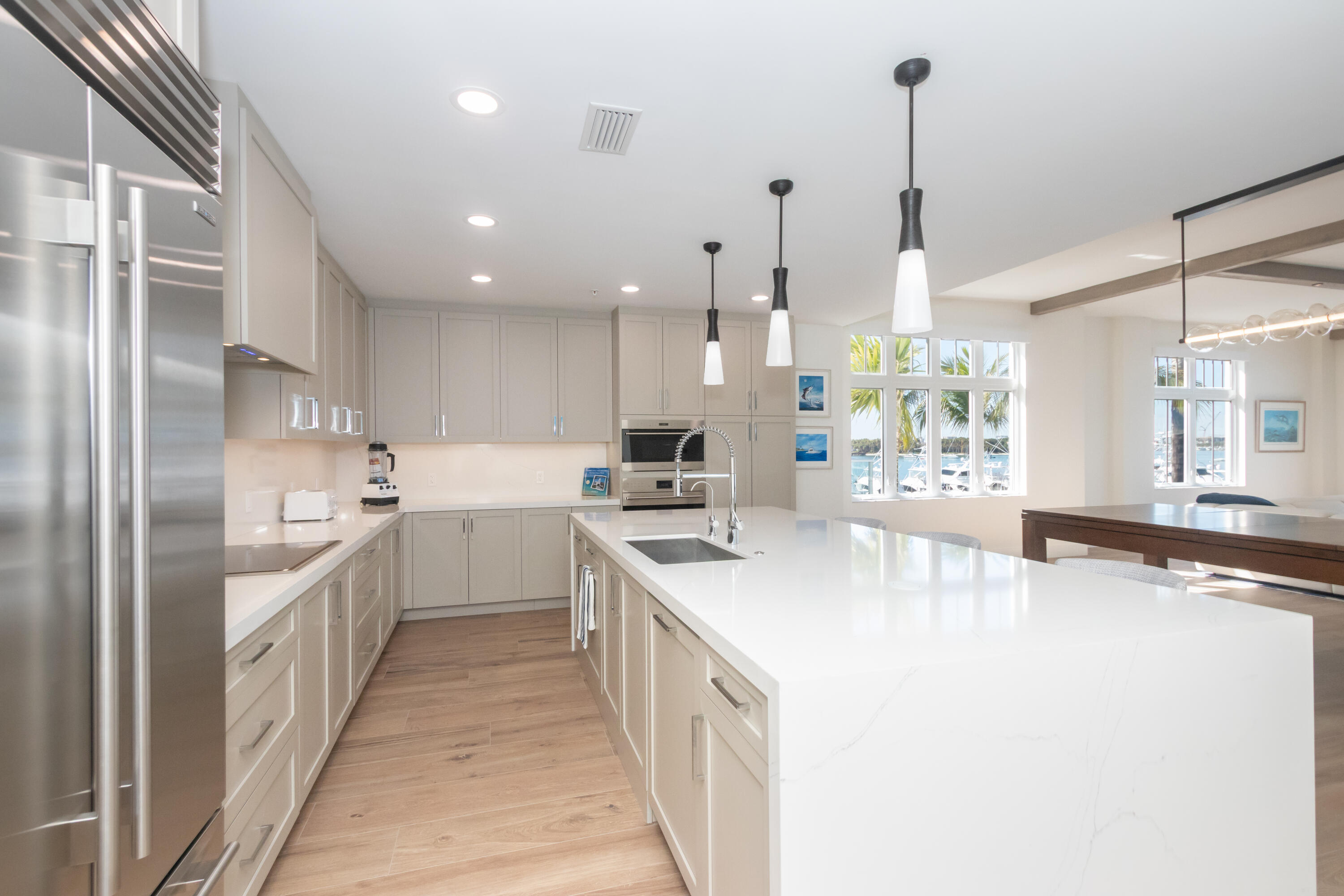 184 Lake #3201 Riviera Beach, FL 33404