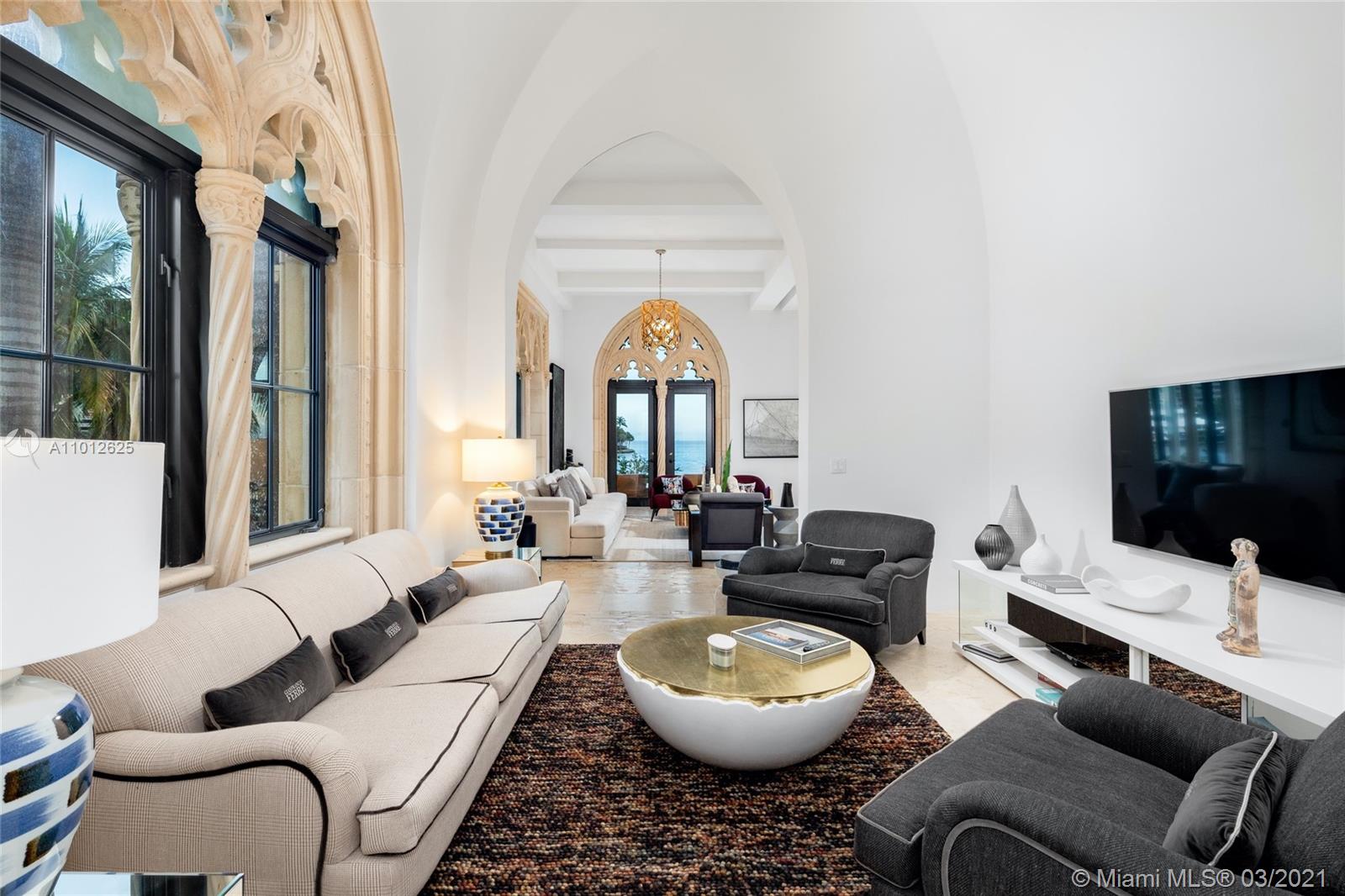 1840 S Bayshore Ln Coconut Grove, FL 33133