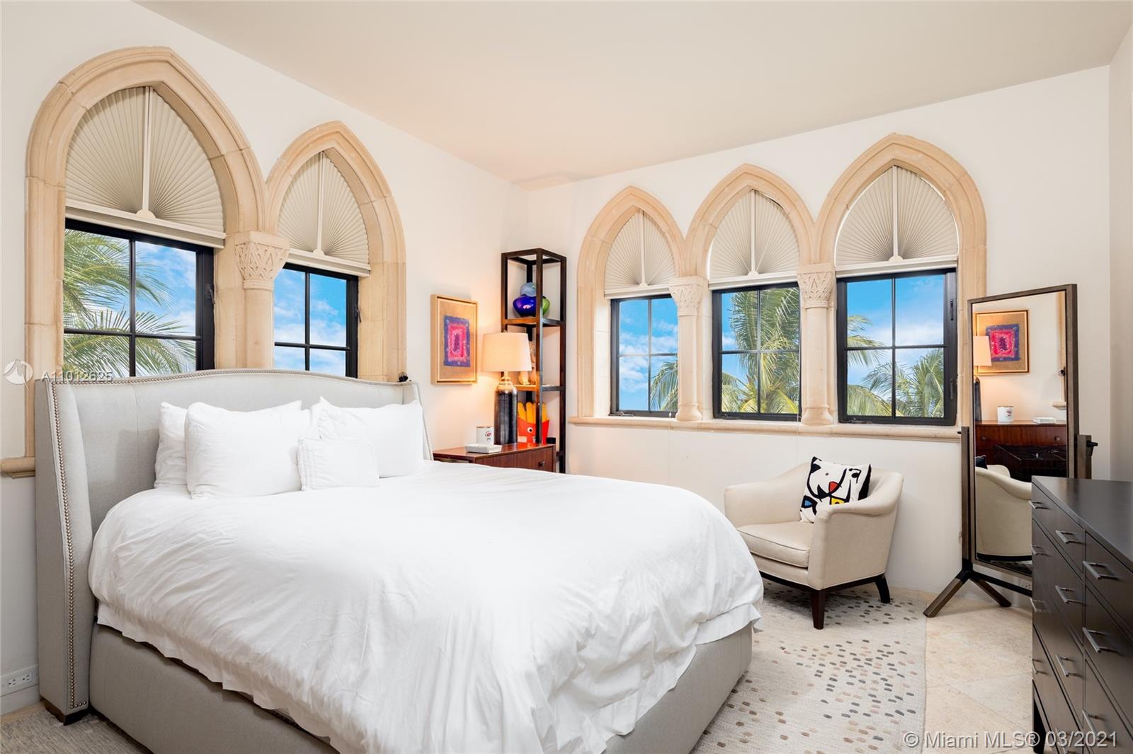 1840 S Bayshore Ln Coconut Grove, FL 33133