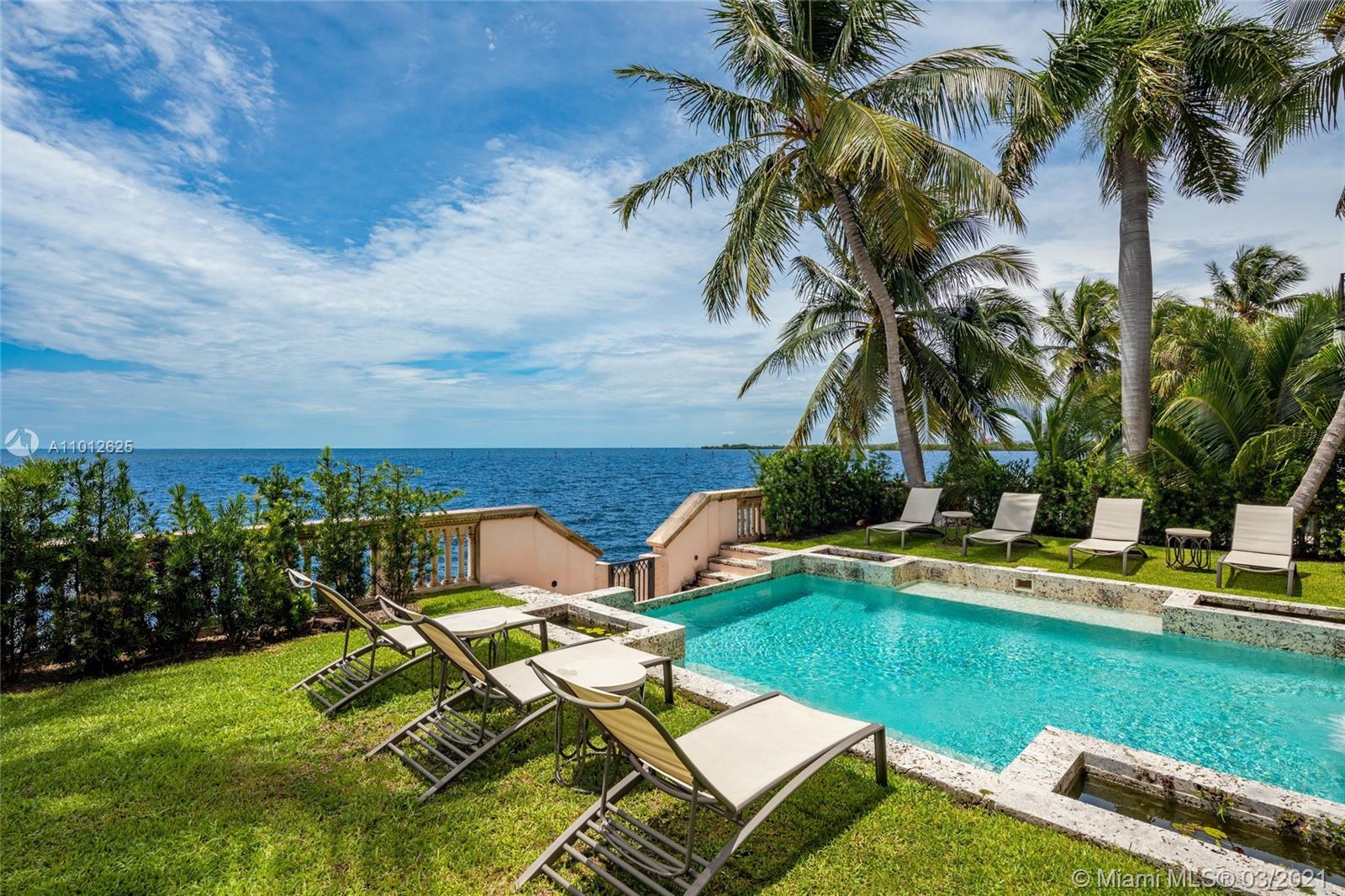 1840 S Bayshore Ln Coconut Grove, FL 33133