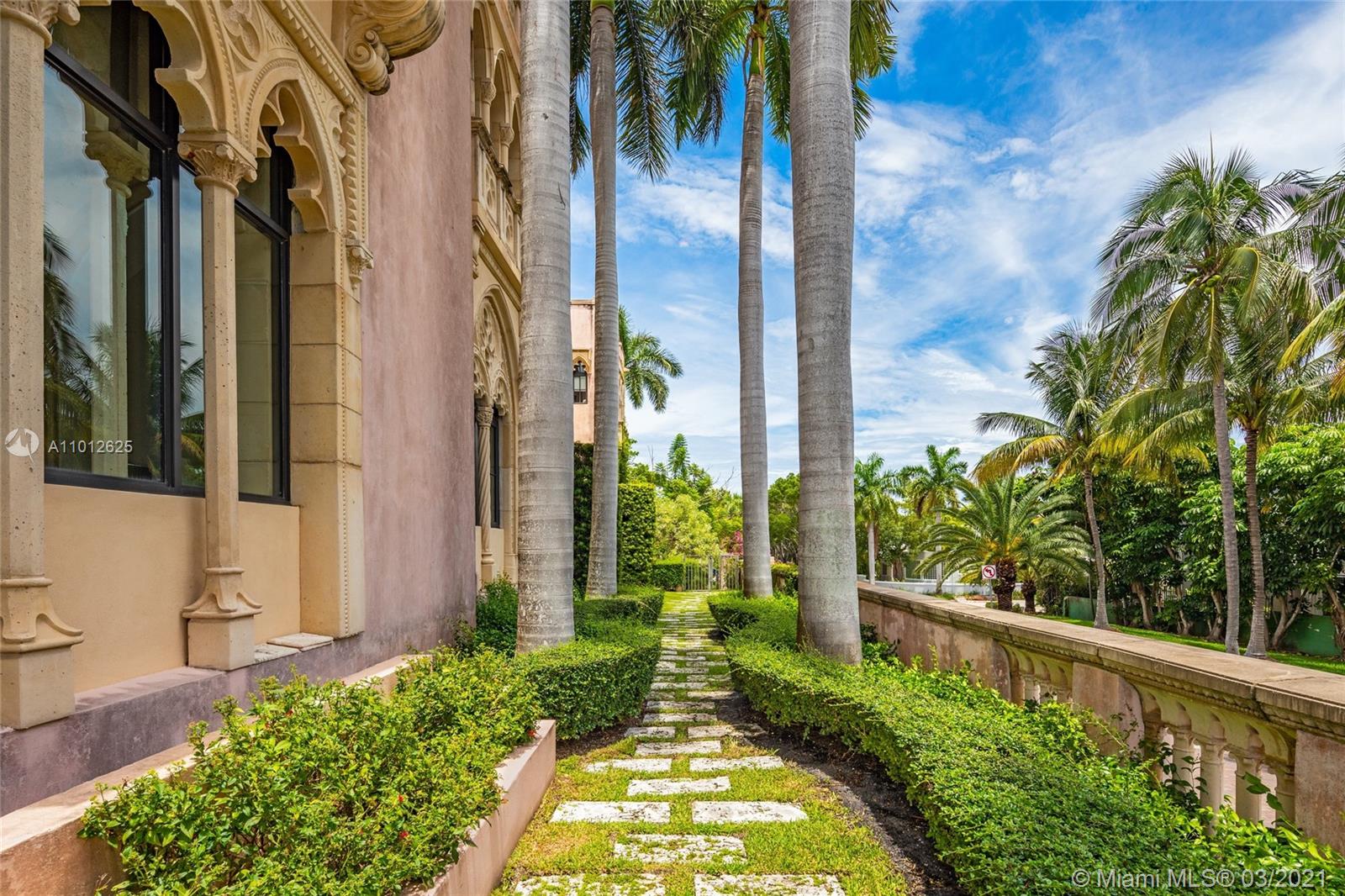 1840 S Bayshore Ln Coconut Grove, FL 33133