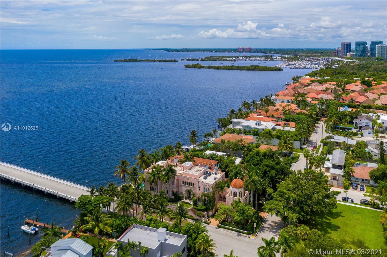 1840 S Bayshore Ln Coconut Grove, FL 33133