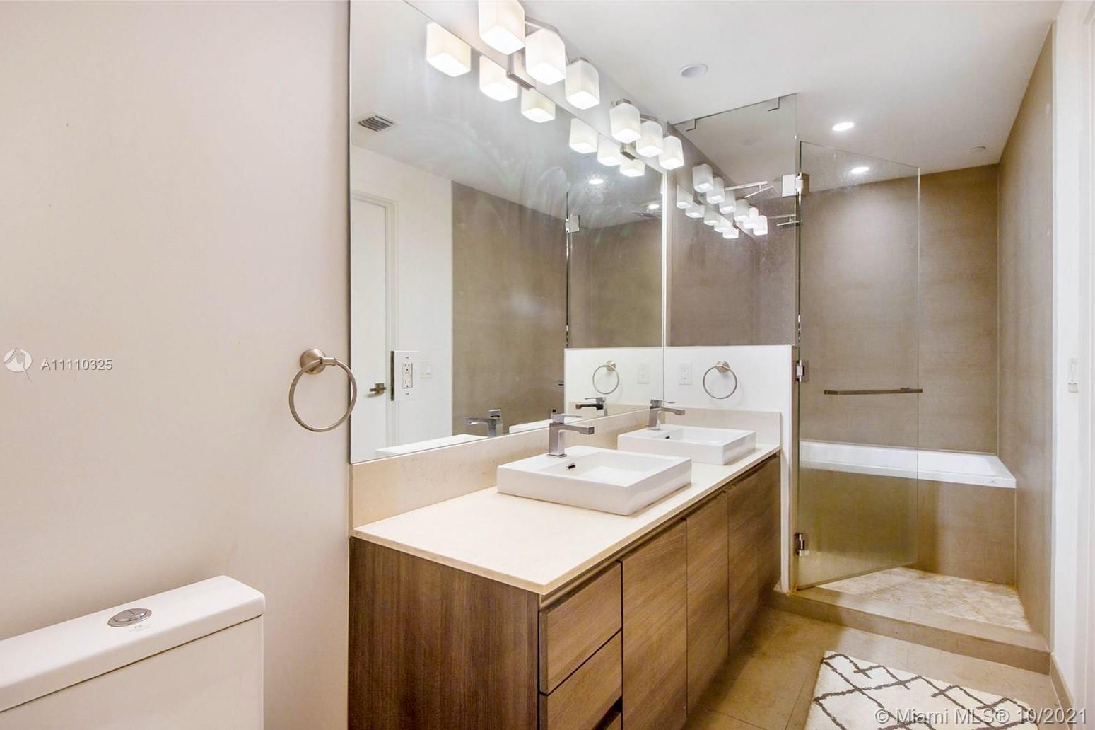 1080 Brickell Ave #705, Miami, FL 33131