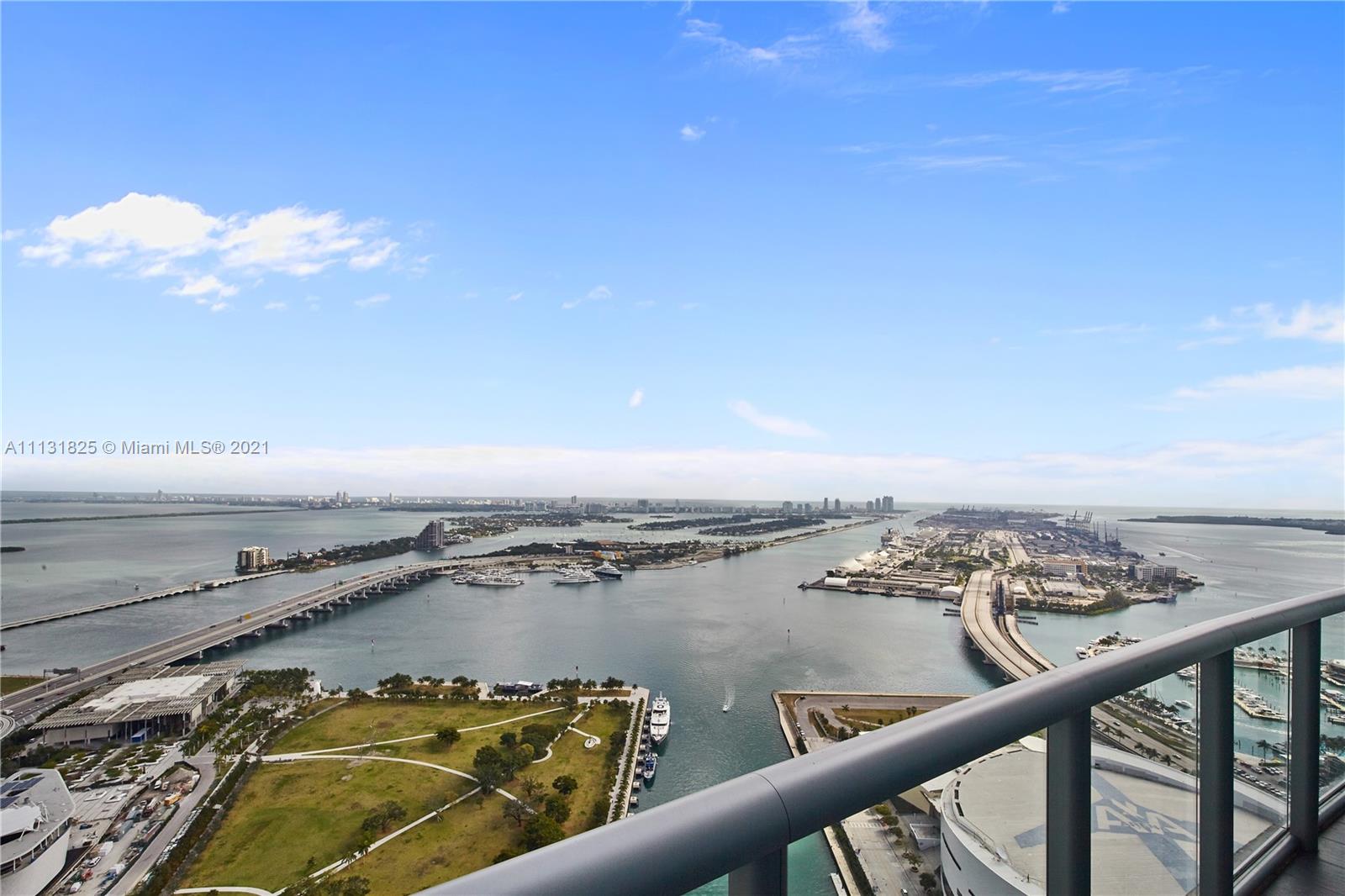 888 Biscayne Blvd #5111 Miami, FL 33132