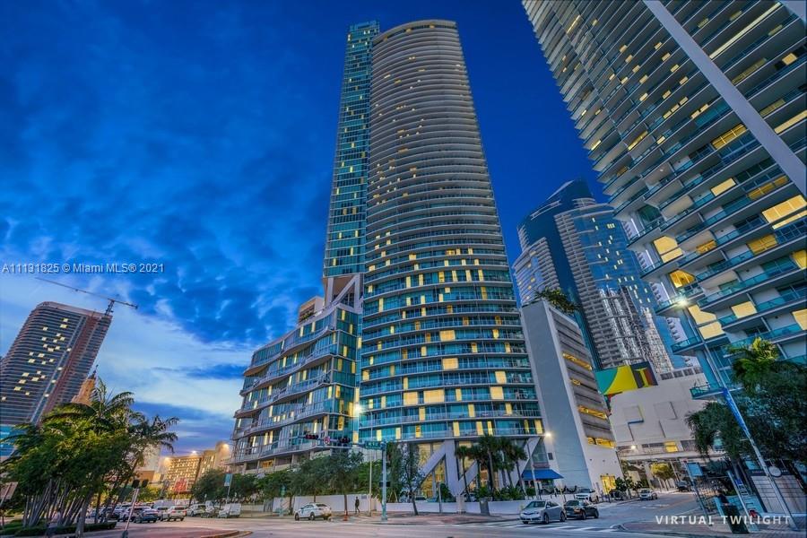 888 Biscayne Blvd #5111 Miami, FL 33132