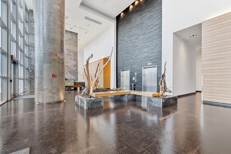 888 Biscayne Blvd #5111 Miami, FL 33132