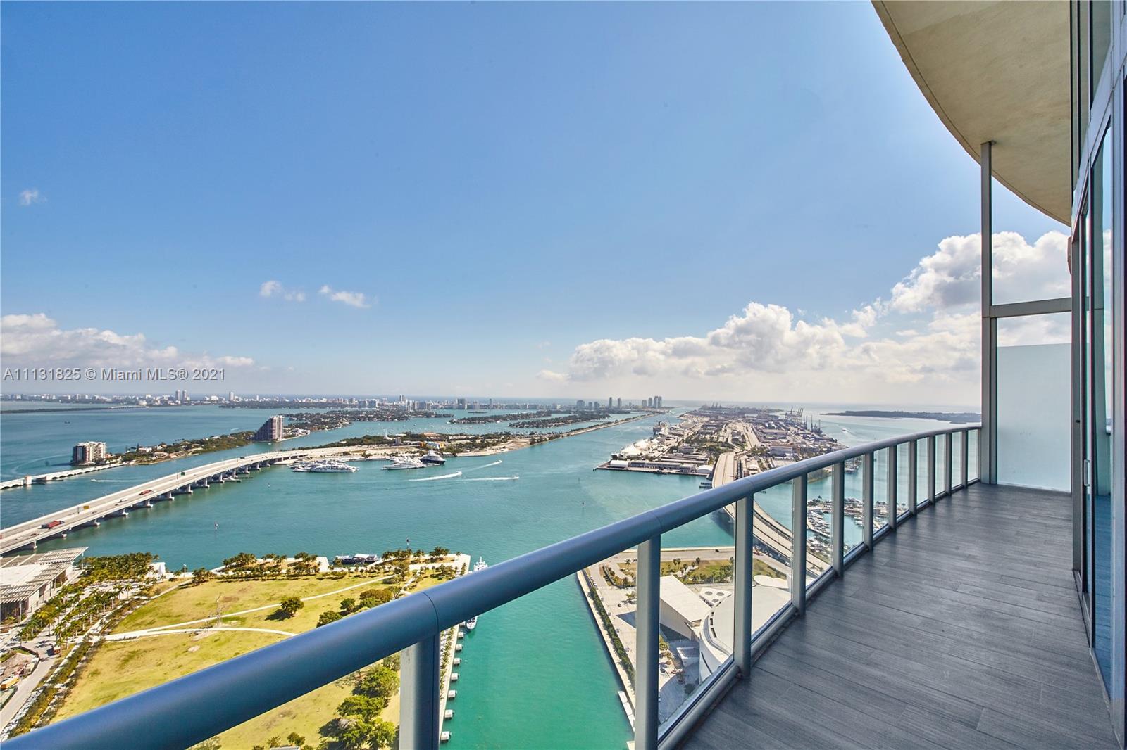 888 Biscayne Blvd #5111 Miami, FL 33132