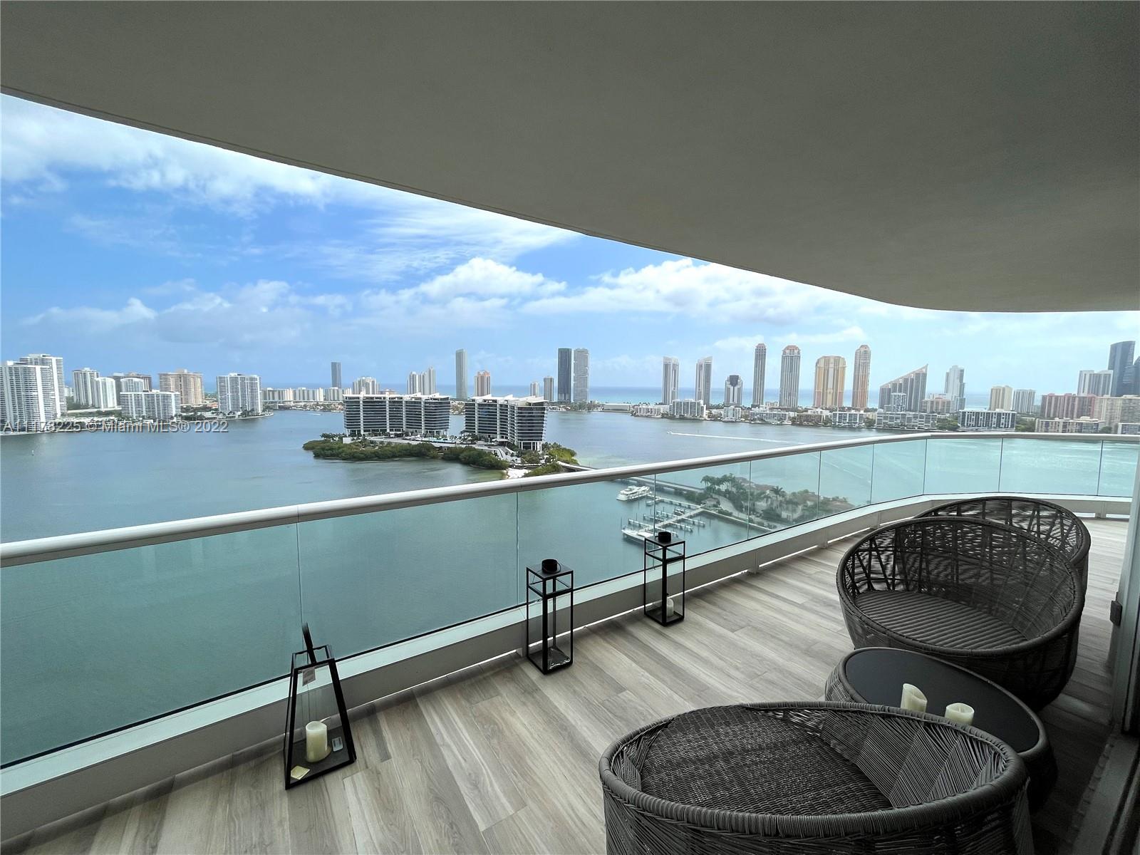 7000 Island Blvd #2706