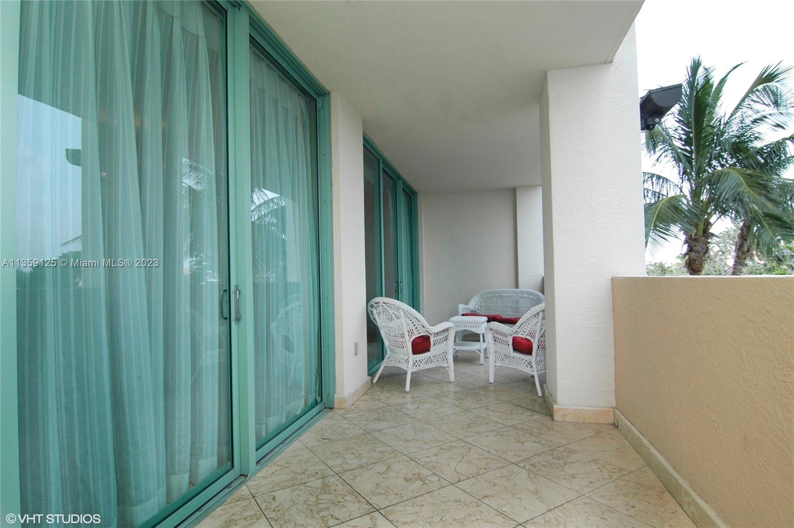 image Ritz-Carlton Coconut Grove8
