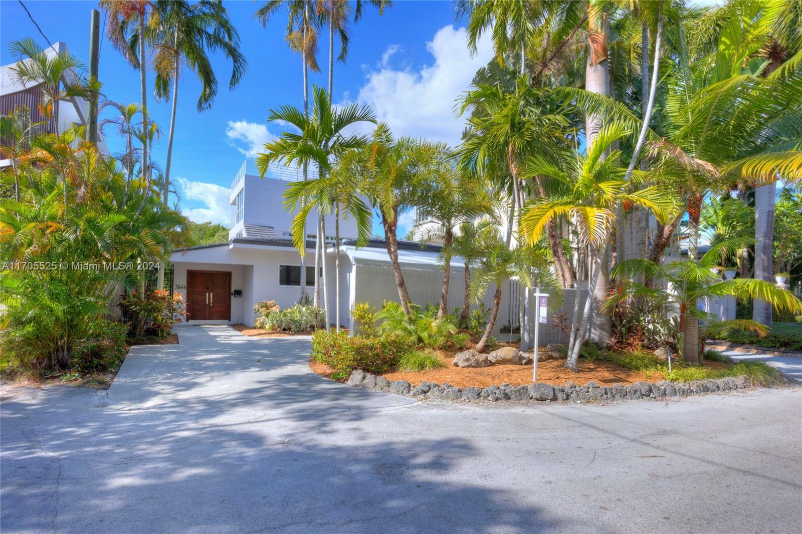 3566 Rockerman Rd,Miami, FL 33133