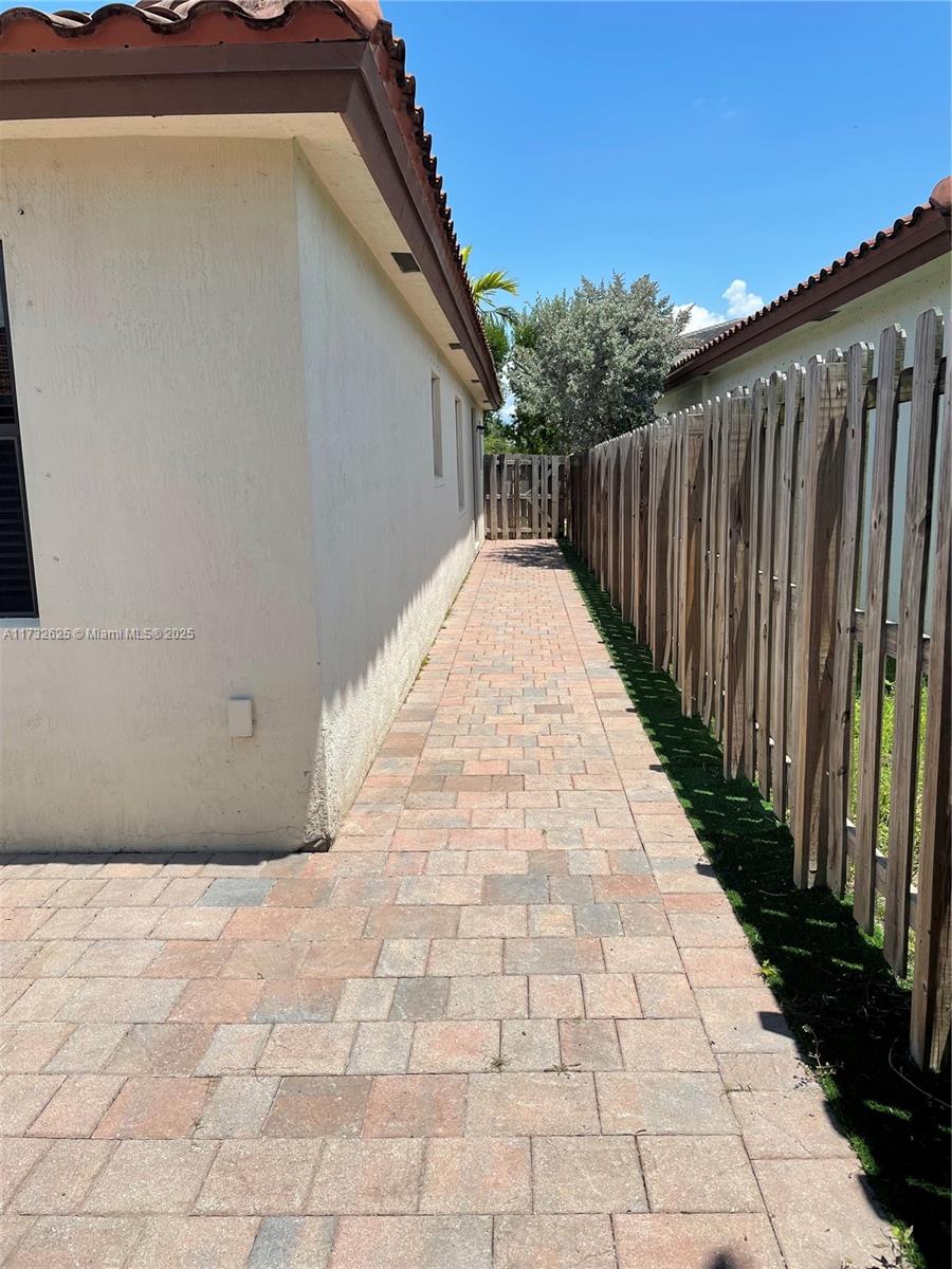 15340 SW 176th Ln,Miami, FL 33187