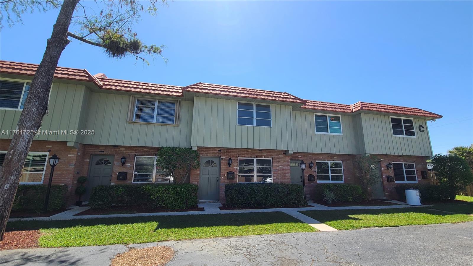 56 NE 20th Ct #8C