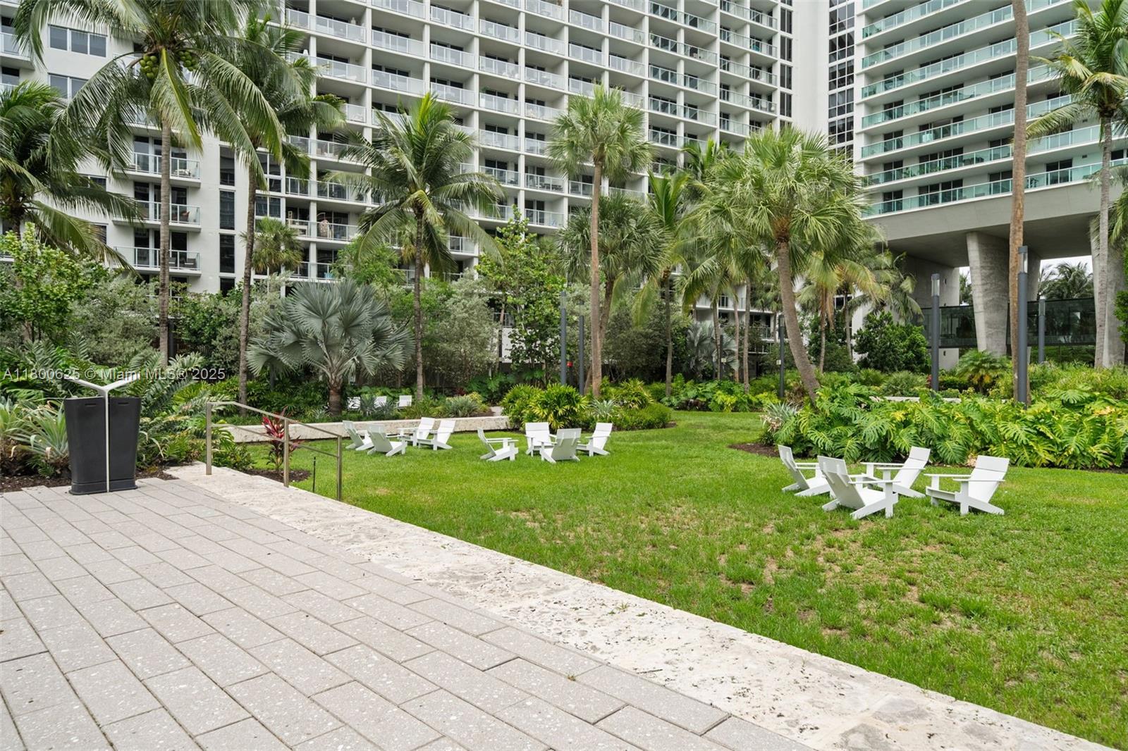 image Flamingo28