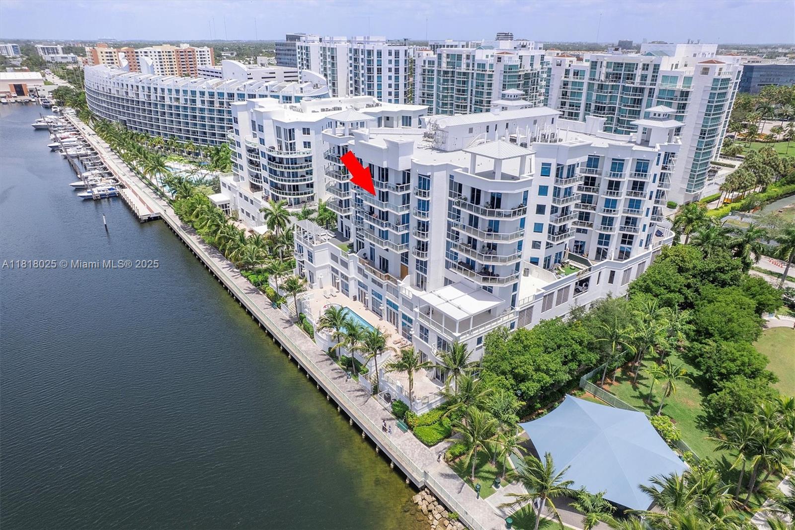 image 3030 Aventura Condo10