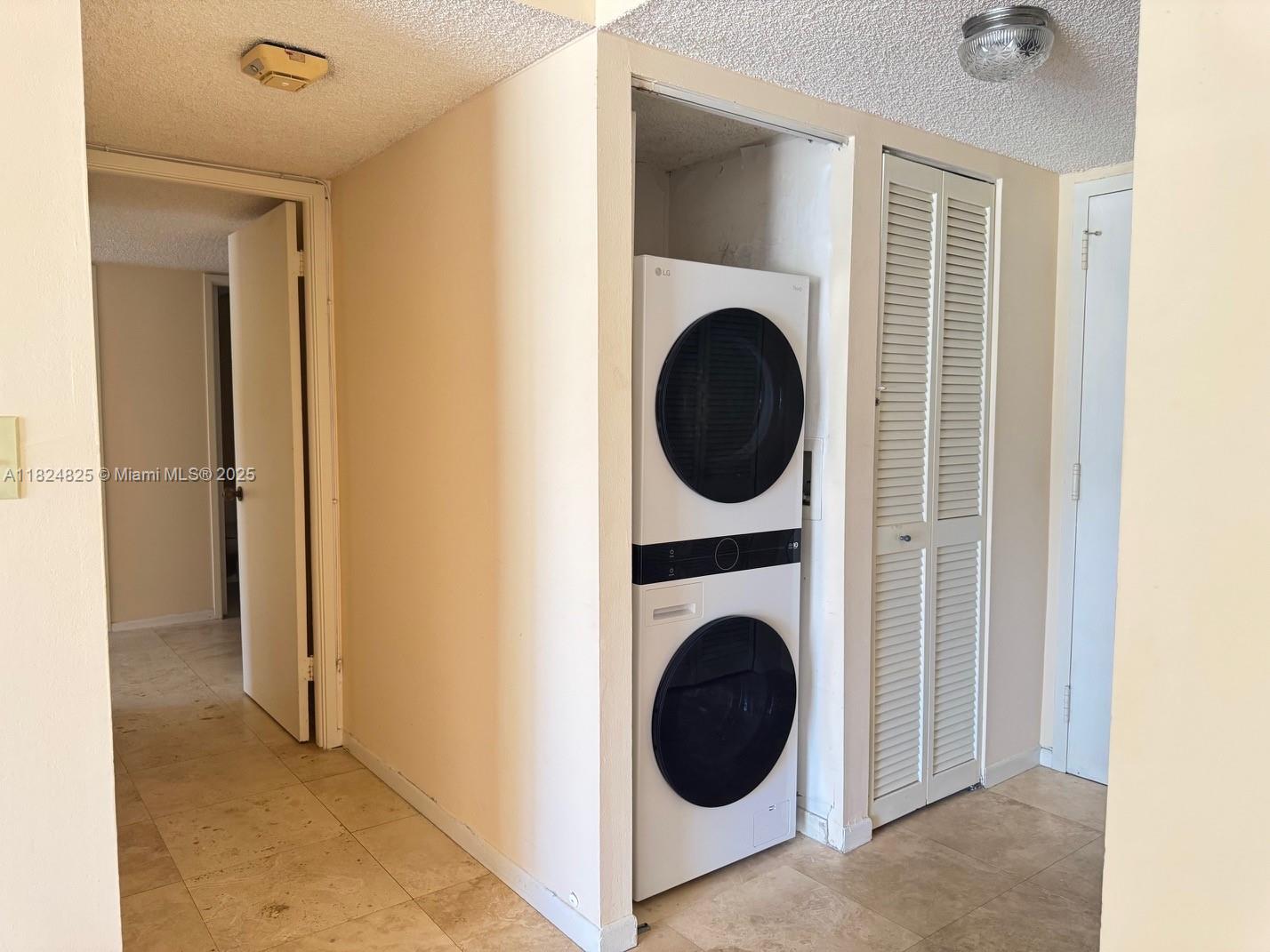 image Winston Towers14