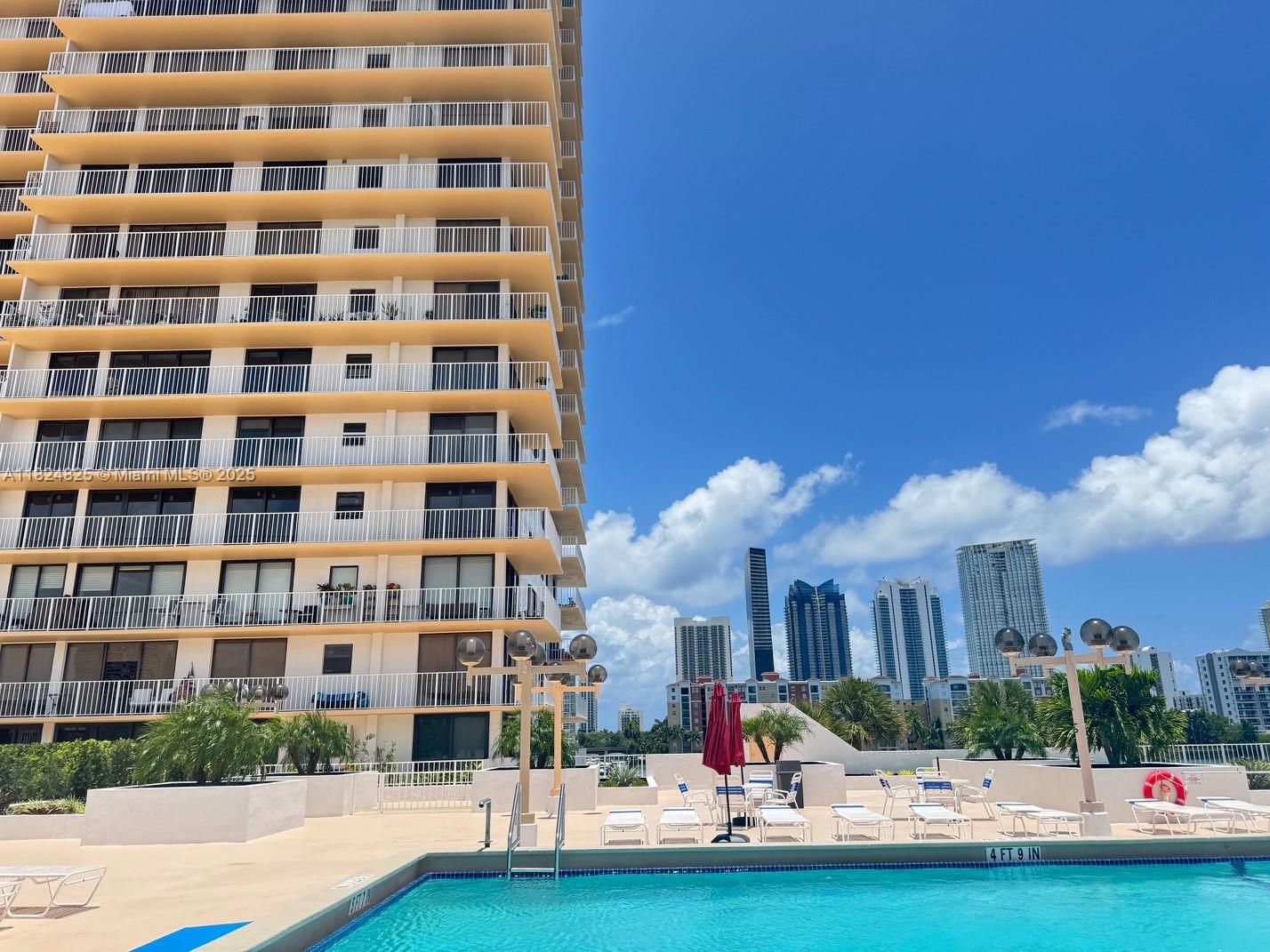 image Winston Towers25